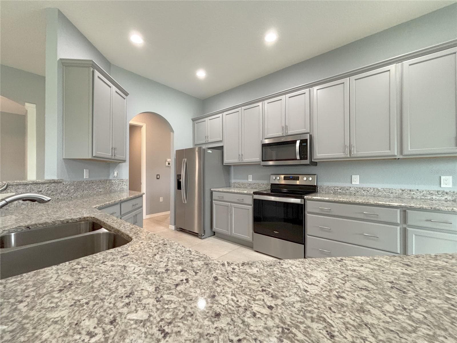 Single Family Residence at 1124 SAWGRASS DR, WINTER HAVEN, photo 20 of 71