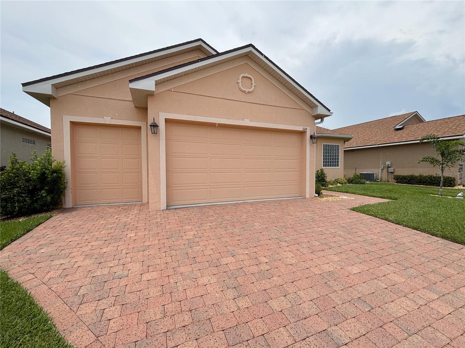 Golf Cart Entry - 1124 SAWGRASS DR, WINTER HAVEN