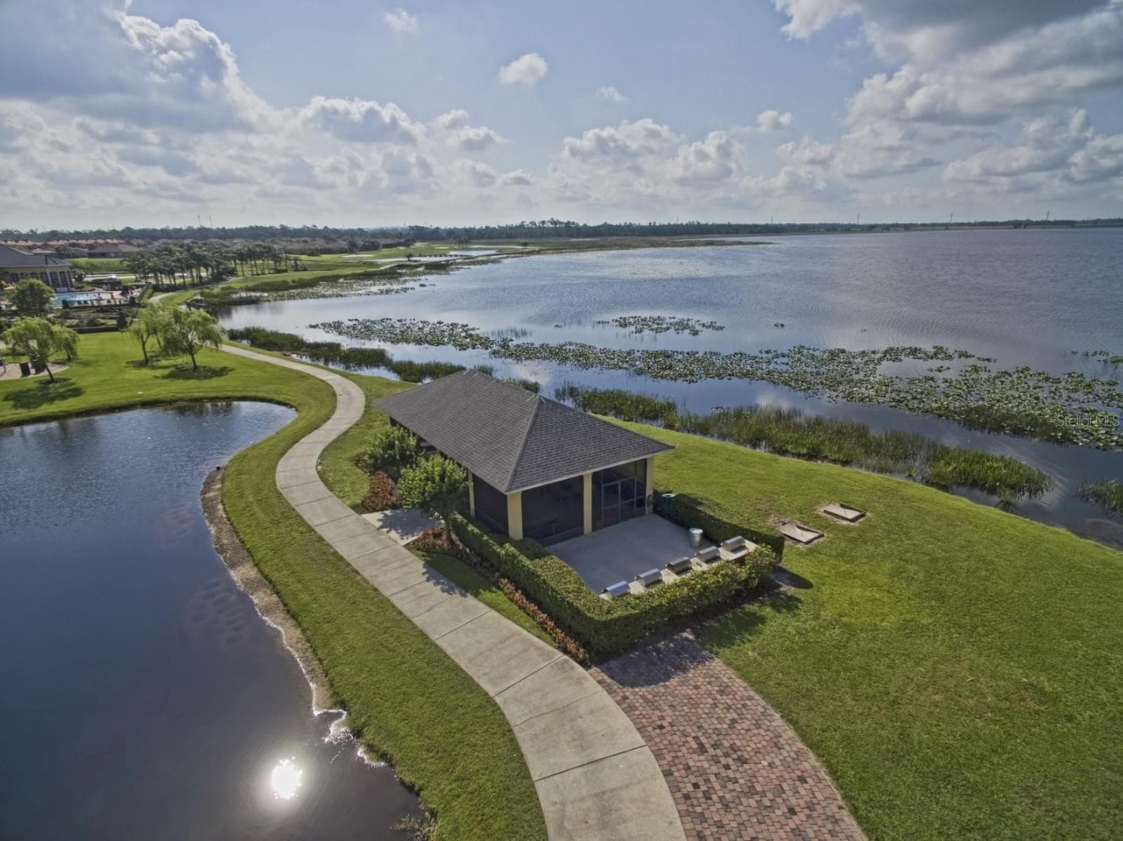 Single Family Residence at 1124 SAWGRASS DR, WINTER HAVEN, photo 45 of 71