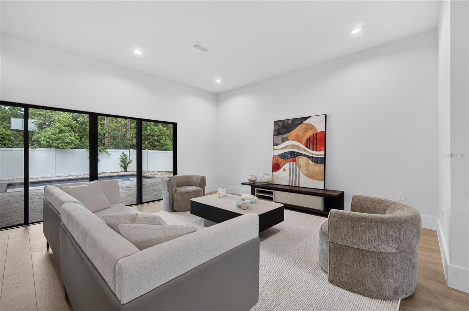 Single Family Residence at 102 BELL PL, WINTER PARK, photo 7 of 39