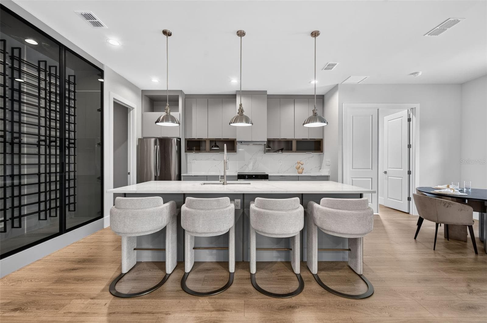 Single Family Residence at 102 BELL PL, WINTER PARK, photo 11 of 39