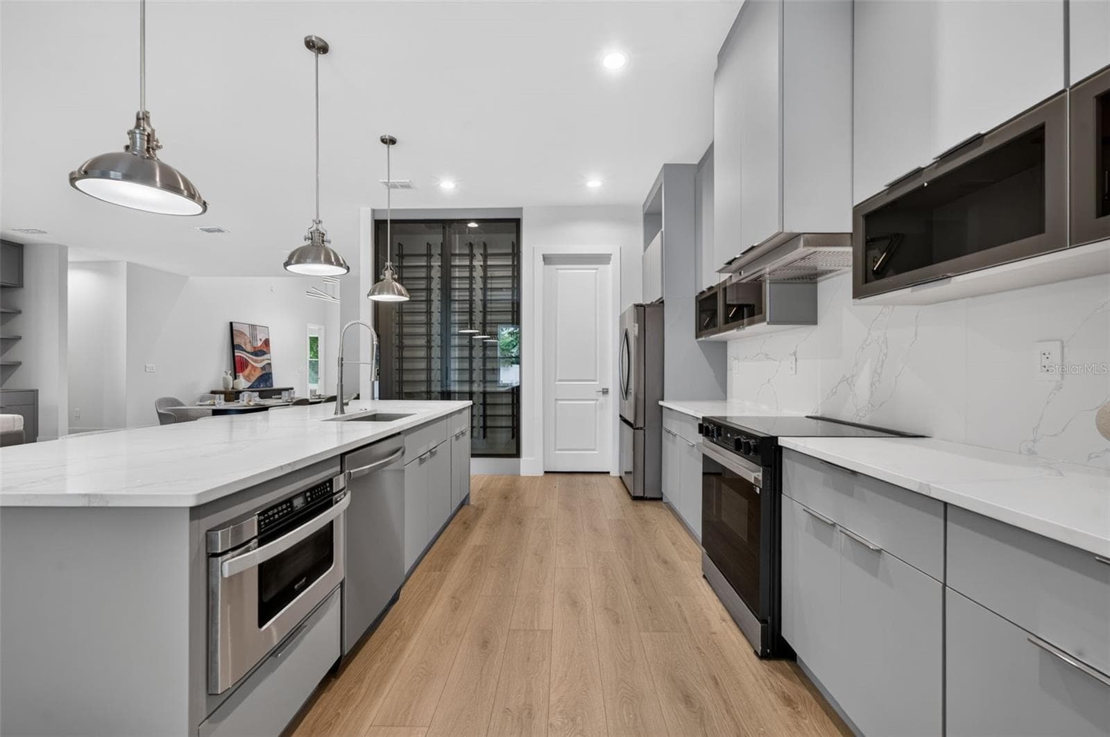 Single Family Residence at 102 BELL PL, WINTER PARK, photo 15 of 39