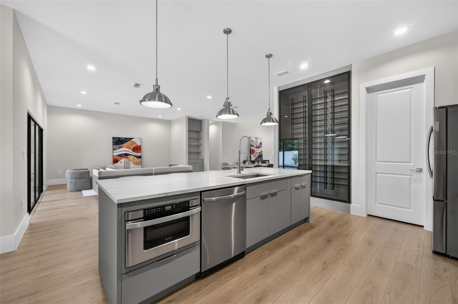 Single Family Residence at 102 BELL PL, WINTER PARK, photo 17 of 39