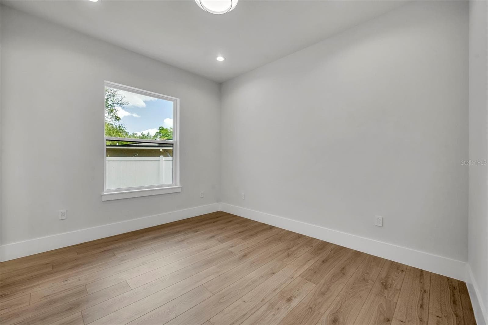 Single Family Residence at 102 BELL PL, WINTER PARK, photo 28 of 39