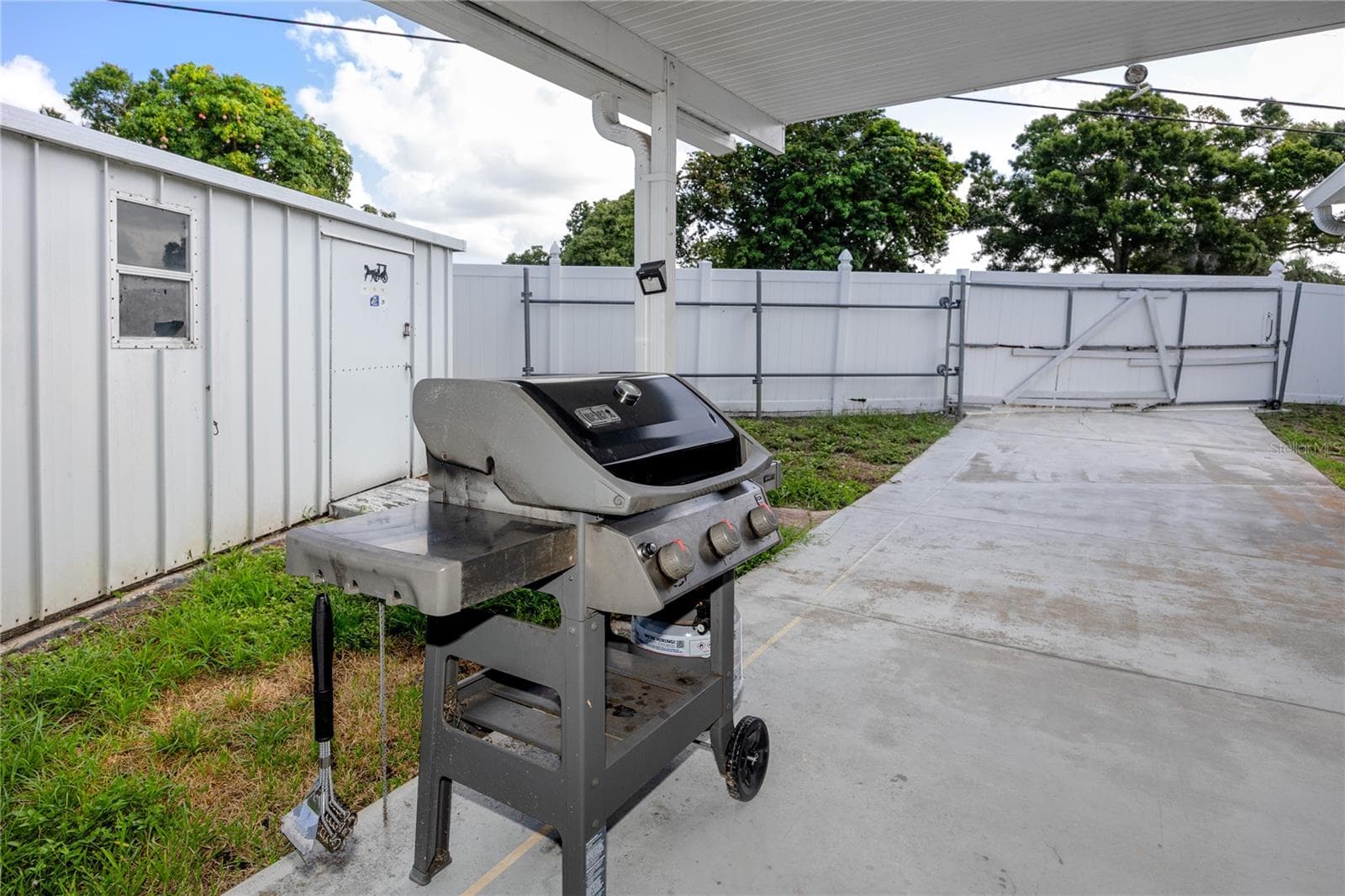 backyard access to covered parking - 12291 MONARCH CIR, SEMINOLE