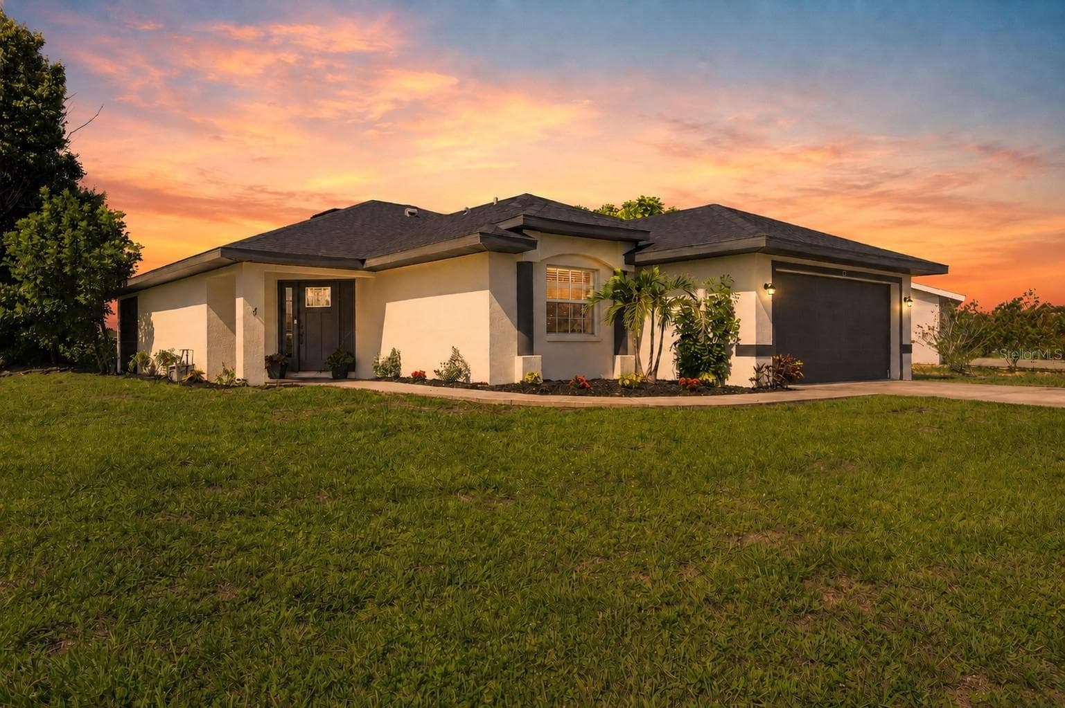 Single Family Residence at 23 BUNKER PL, ROTONDA WEST, photo 2 of 39