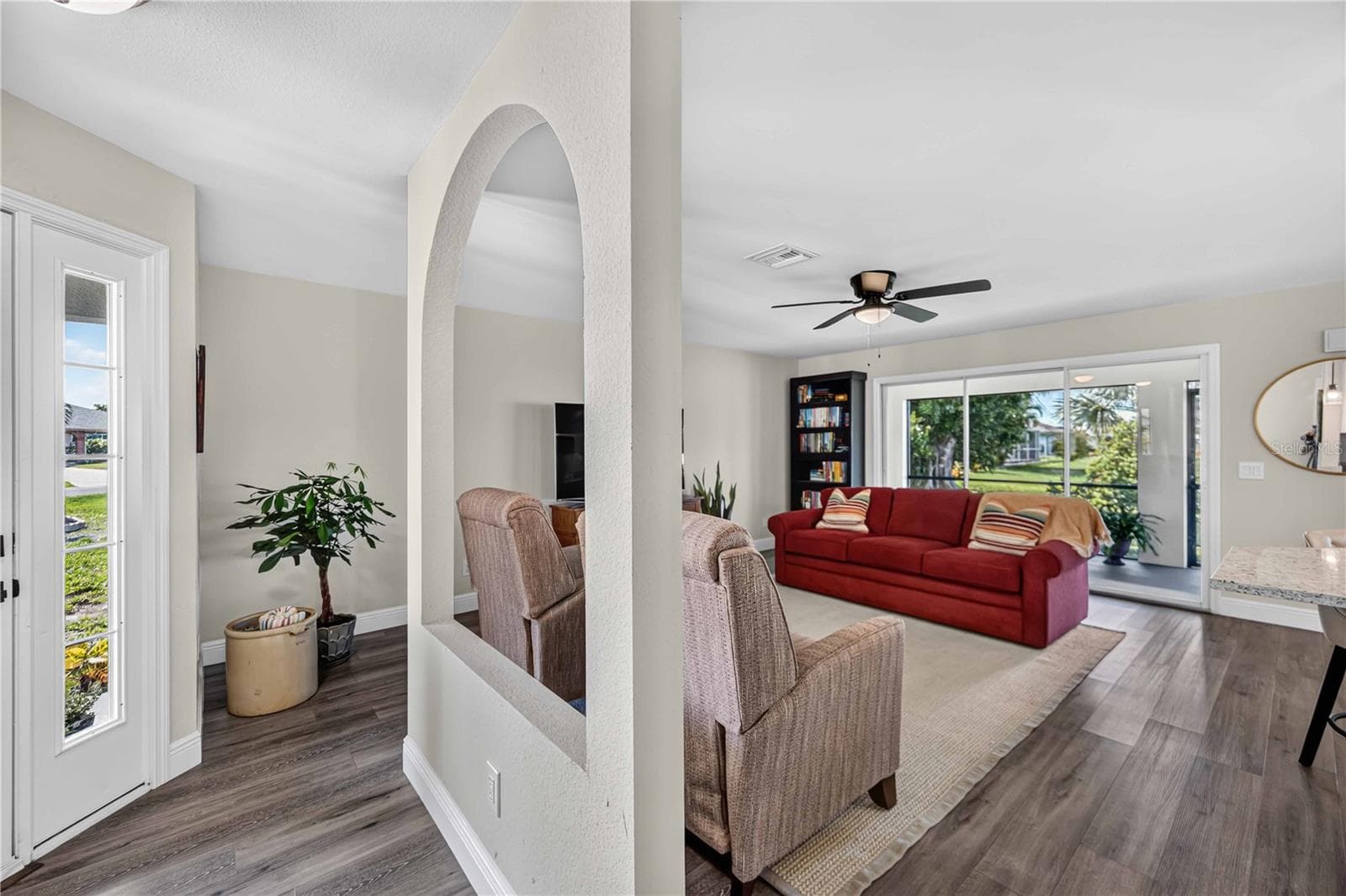 Single Family Residence at 23 BUNKER PL, ROTONDA WEST, photo 4 of 39
