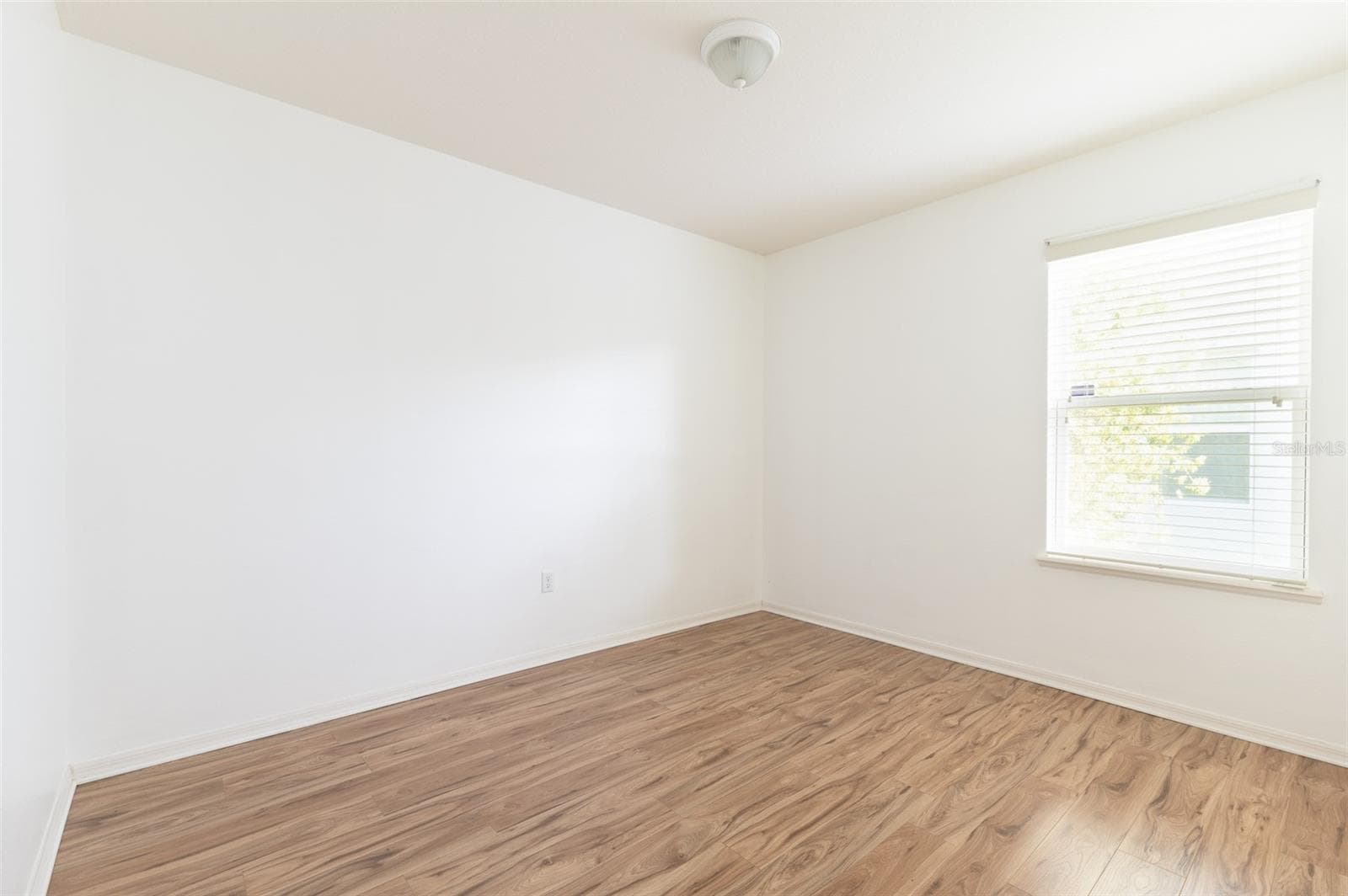 Single Family Residence at 1569 TAMARIND RD, DAVENPORT, photo 11 of 20