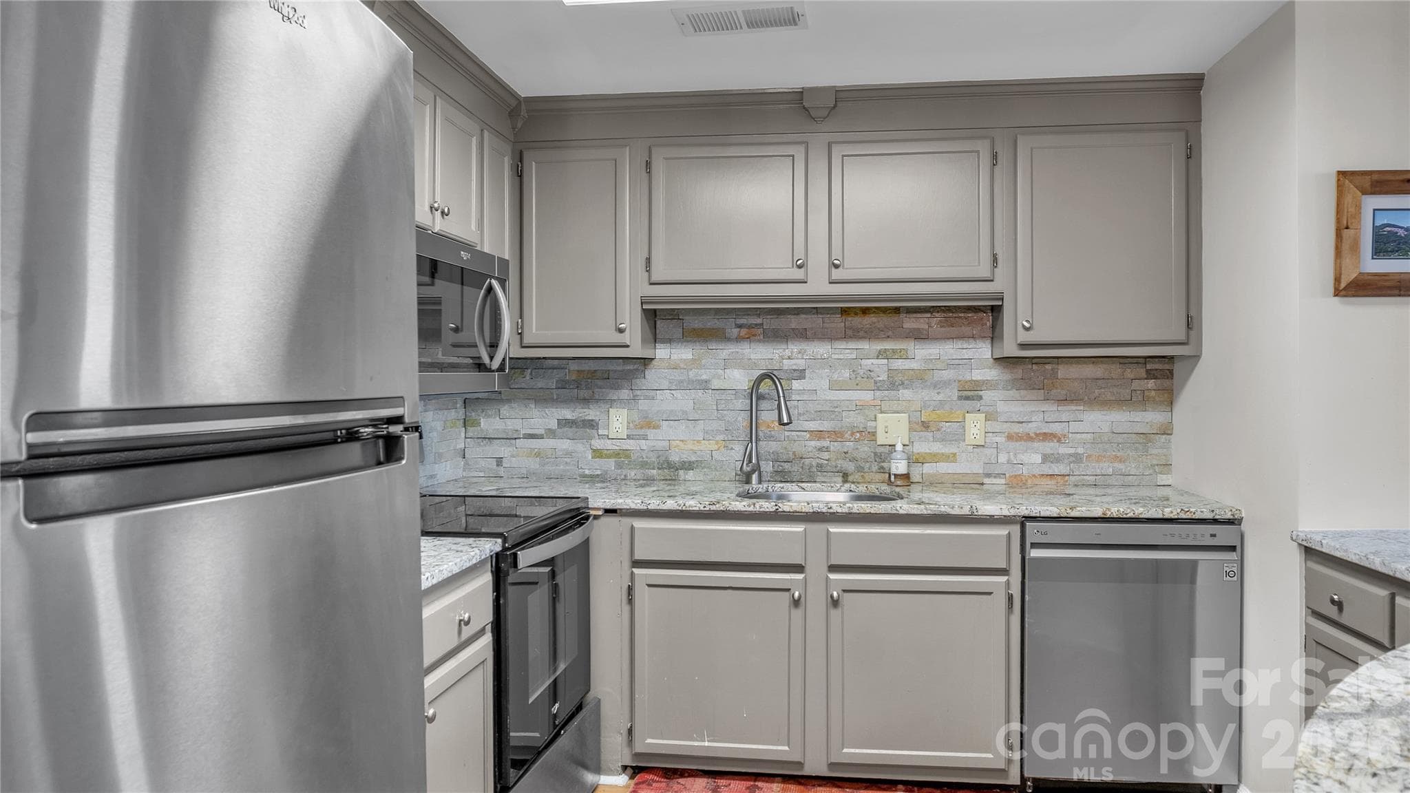 Condominium at 303 Sugar Top Drive, Sugar Mountain, photo 6 of 29