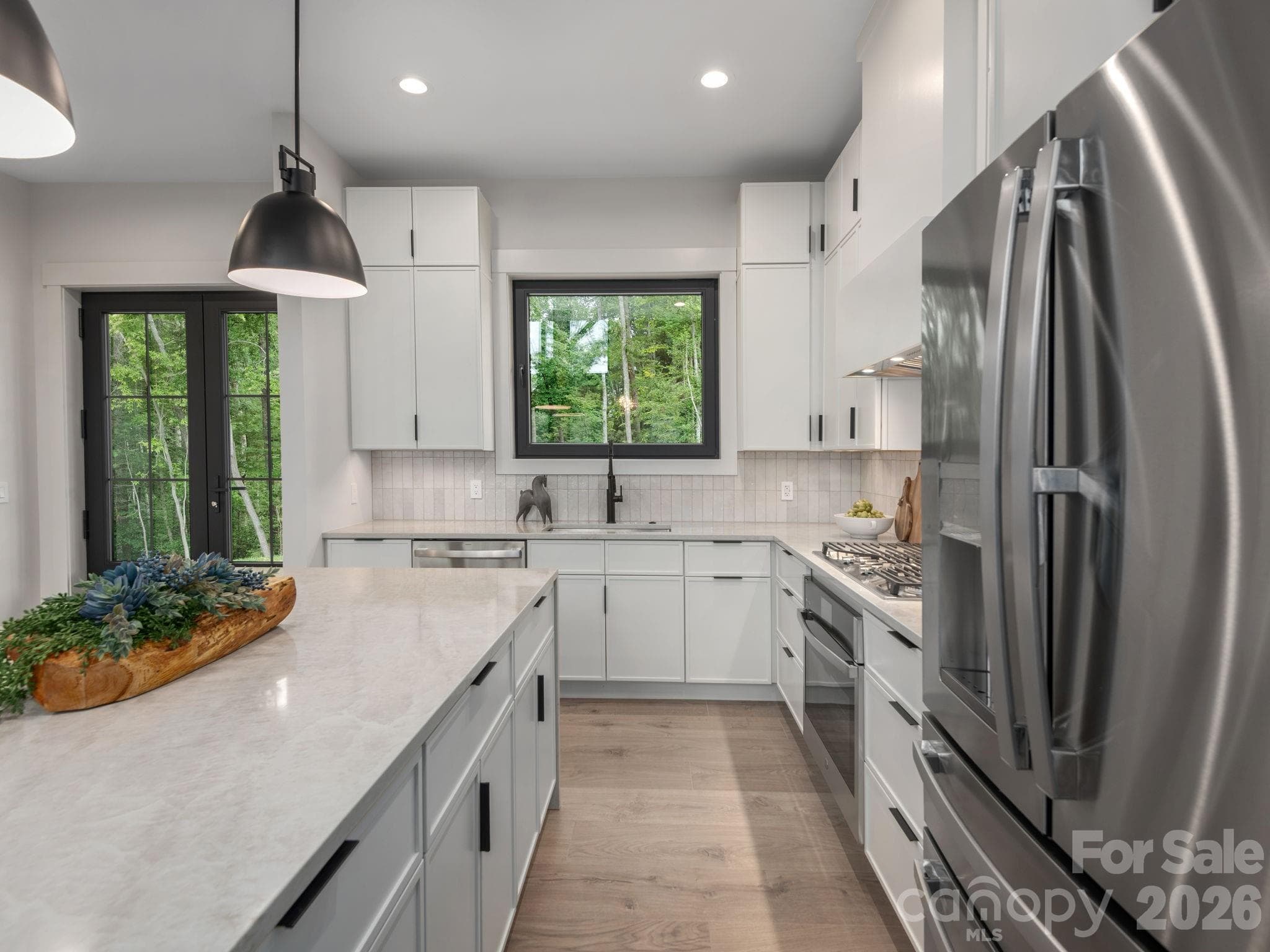Single Family Residence at Hendersonville, photo 10 of 31