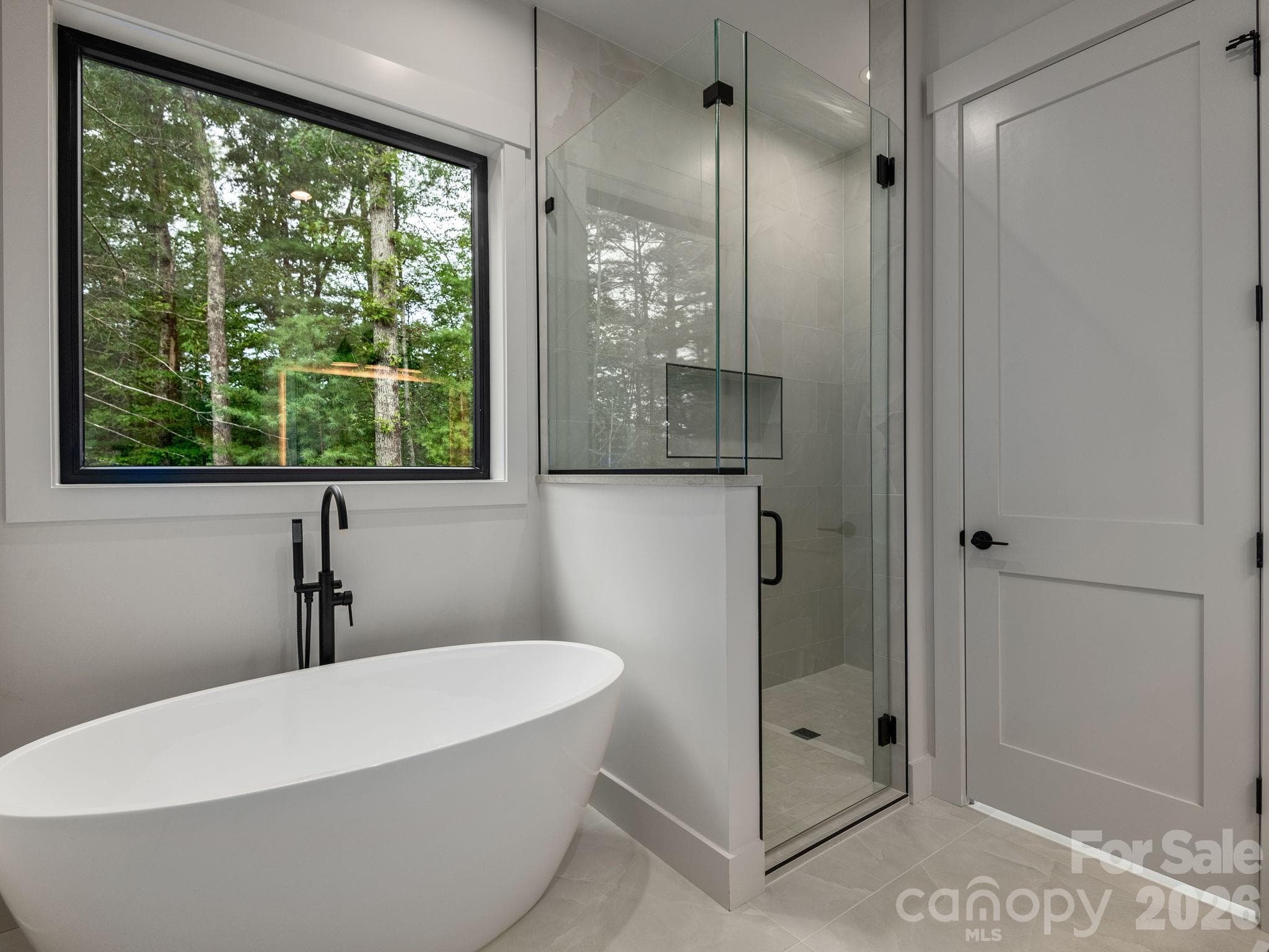 Single Family Residence at Hendersonville, photo 18 of 31