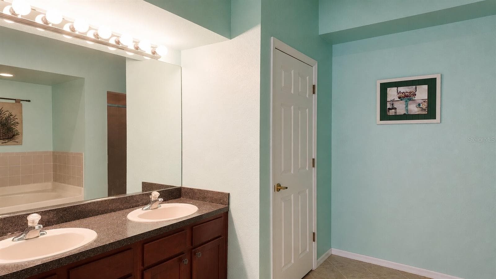 Condominium at 1651 HAMMOCKS AVE, LUTZ, photo 29 of 49