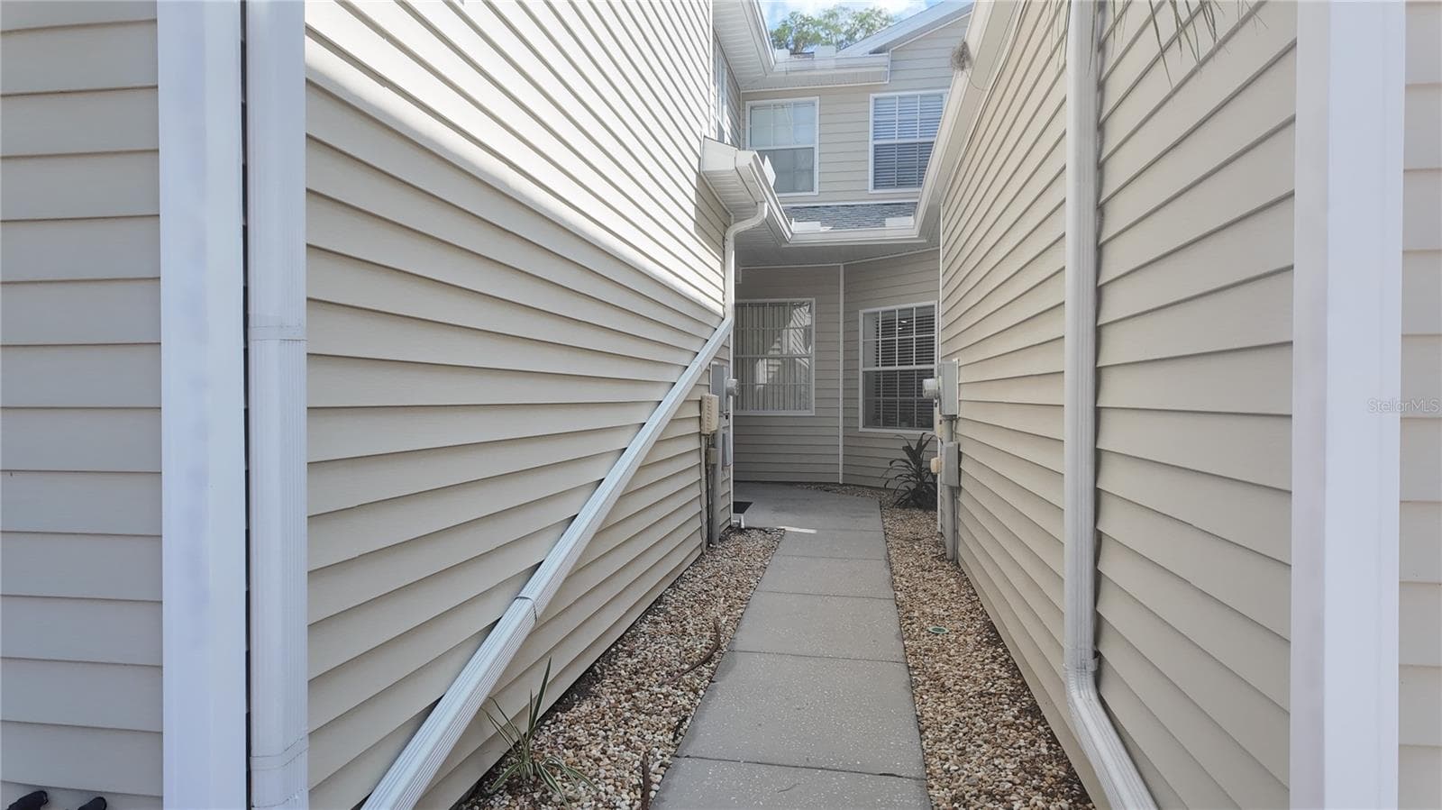 Condominium at 1651 HAMMOCKS AVE, LUTZ, photo 3 of 49