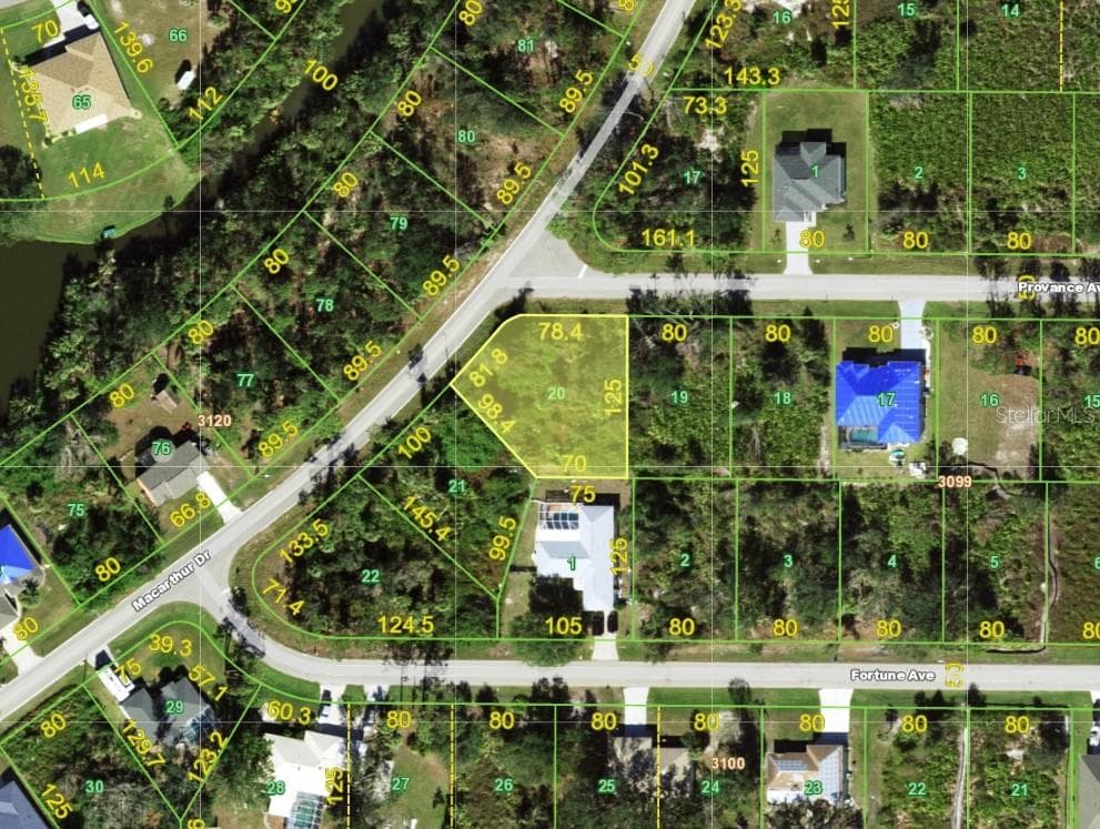 192 MACARTHUR DR