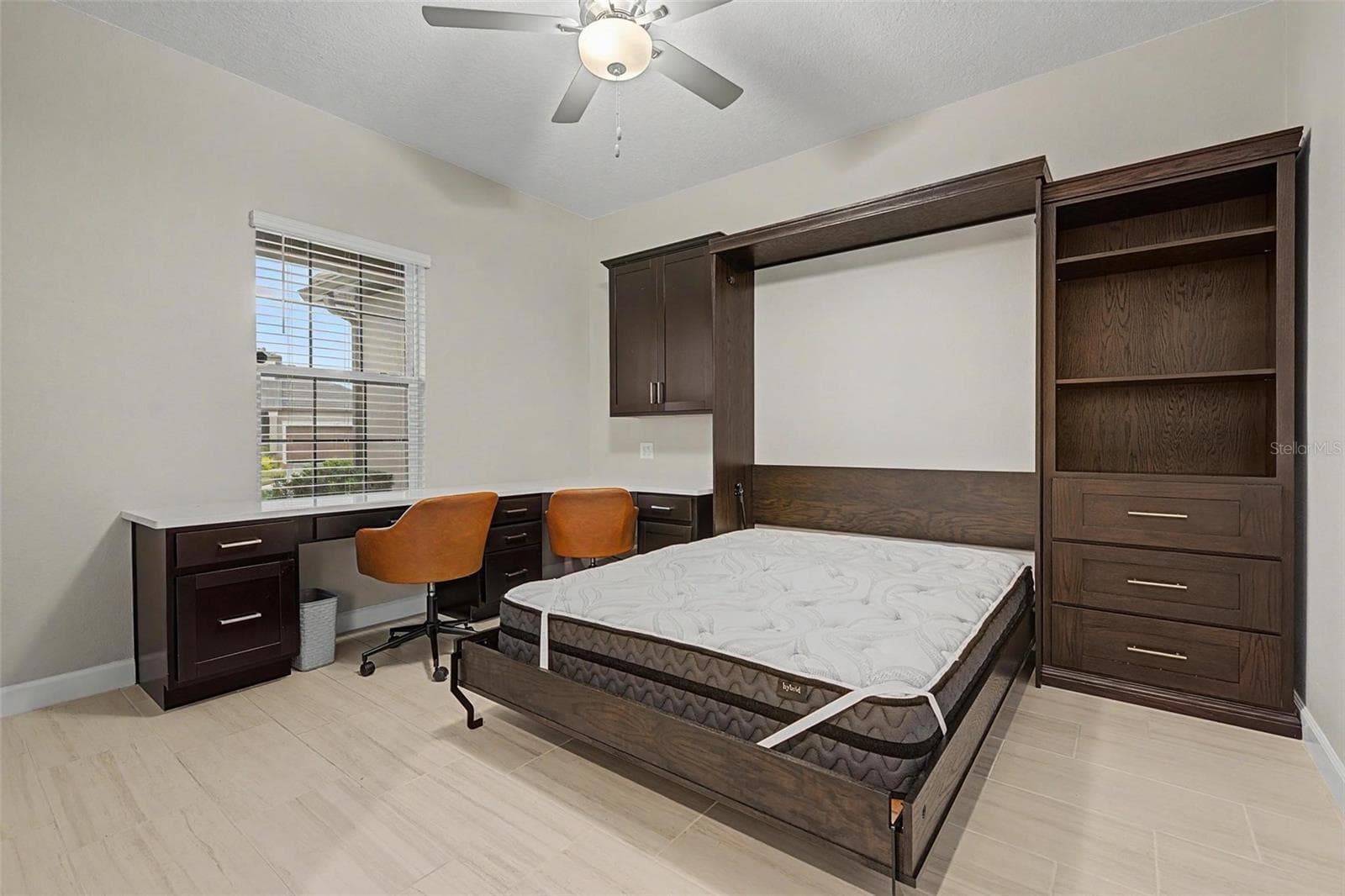 Single Family Residence at 10460 GABLE DIG LOOP, SAN ANTONIO, photo 3 of 96