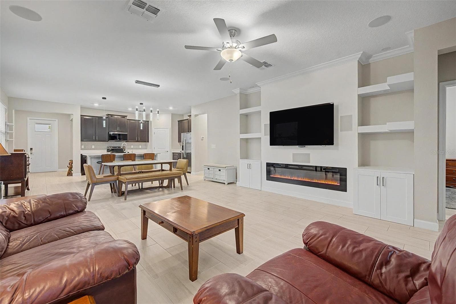 Single Family Residence at 10460 GABLE DIG LOOP, SAN ANTONIO, photo 14 of 96
