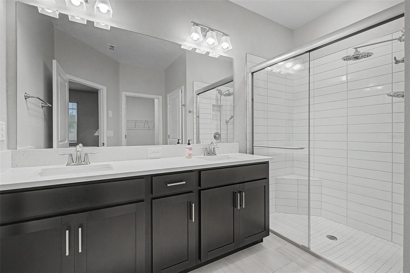 Single Family Residence at 10460 GABLE DIG LOOP, SAN ANTONIO, photo 18 of 96
