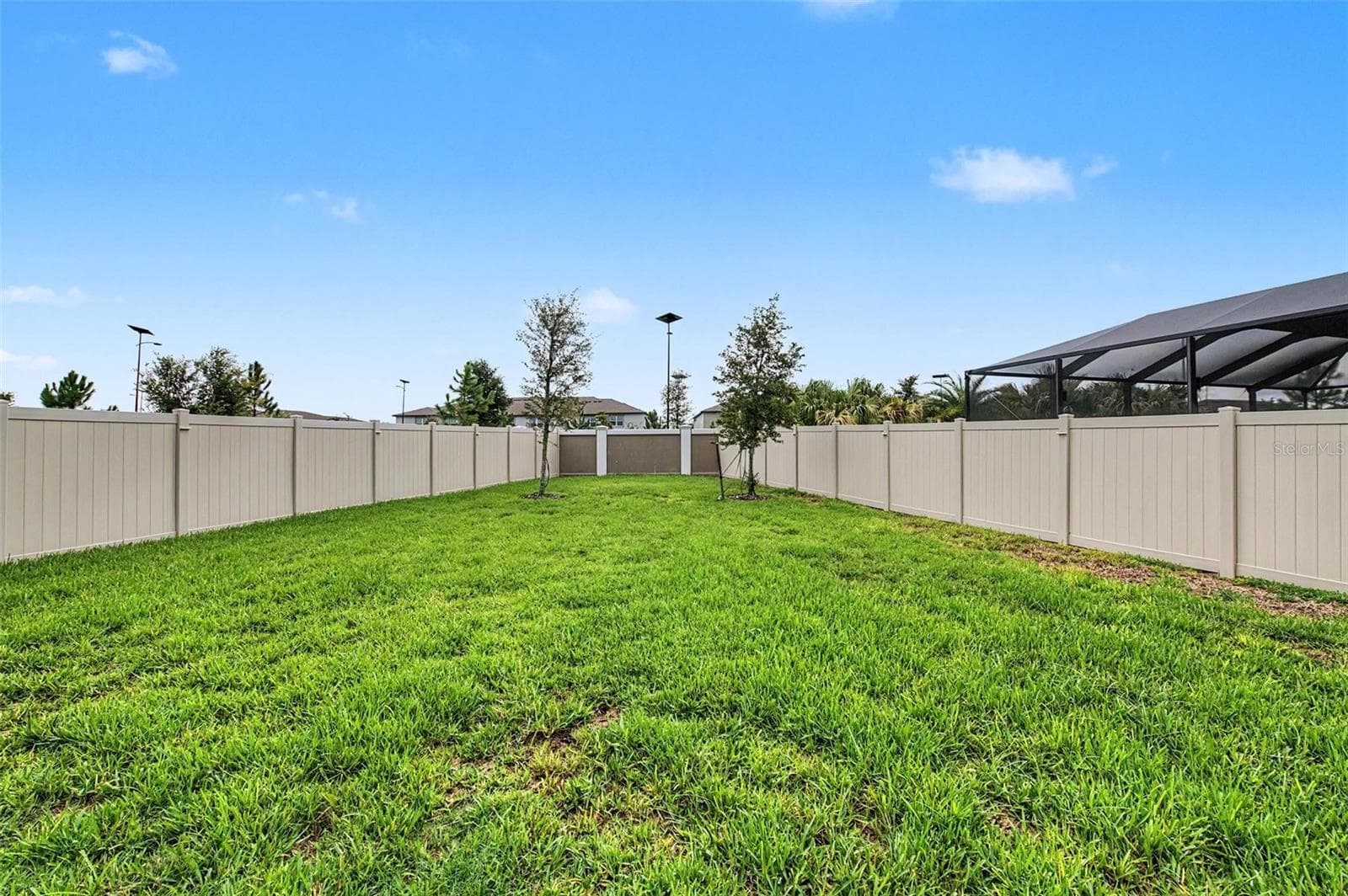 Large backyard, fully fenced - 10460 GABLE DIG LOOP, SAN ANTONIO