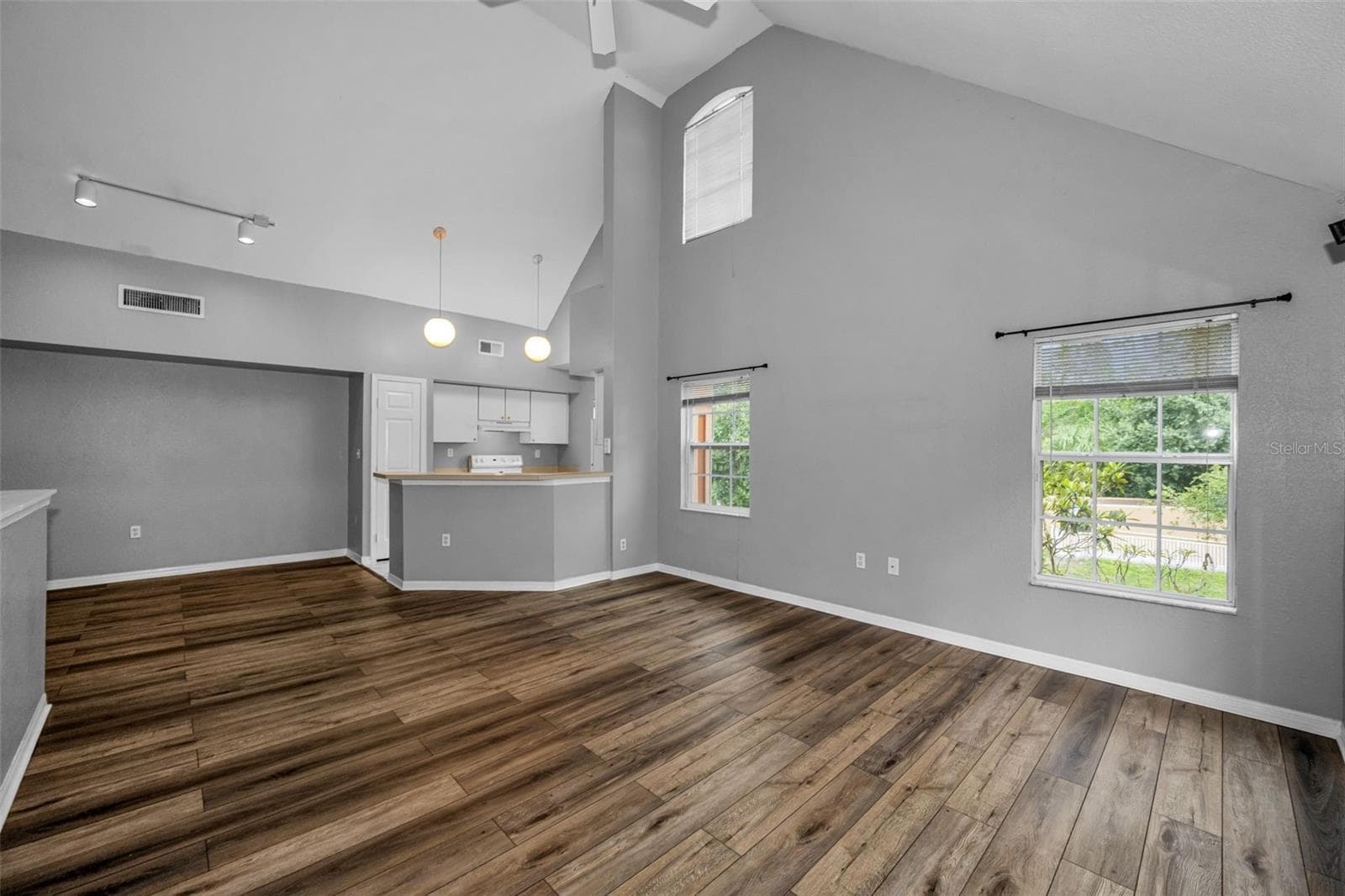 Living Room - 9078 LAKE CHASE ISLAND WAY #9078, TAMPA