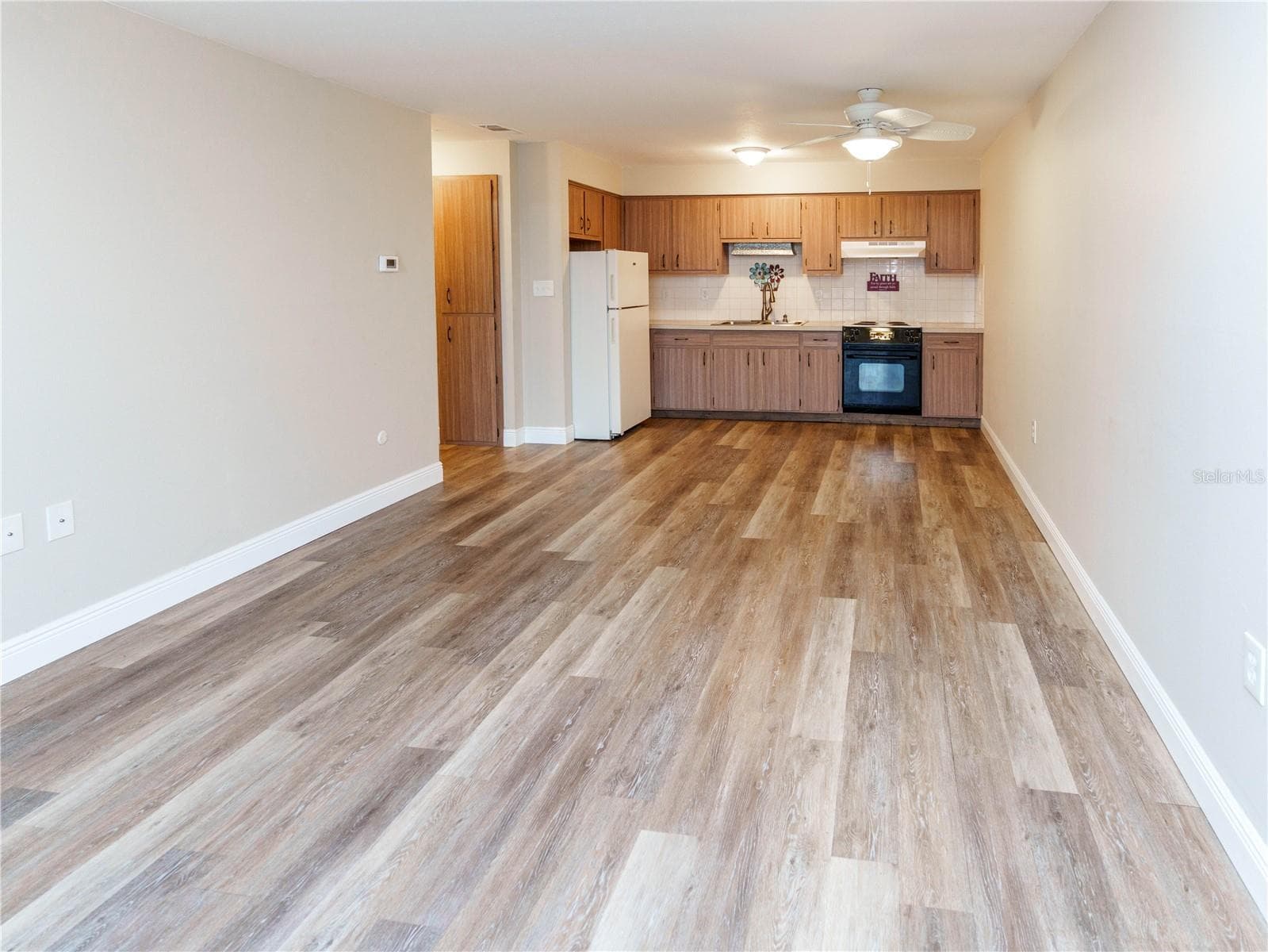 Condominium at 4318 TAHITIAN GARDENS CIR #F, HOLIDAY, photo 6 of 31