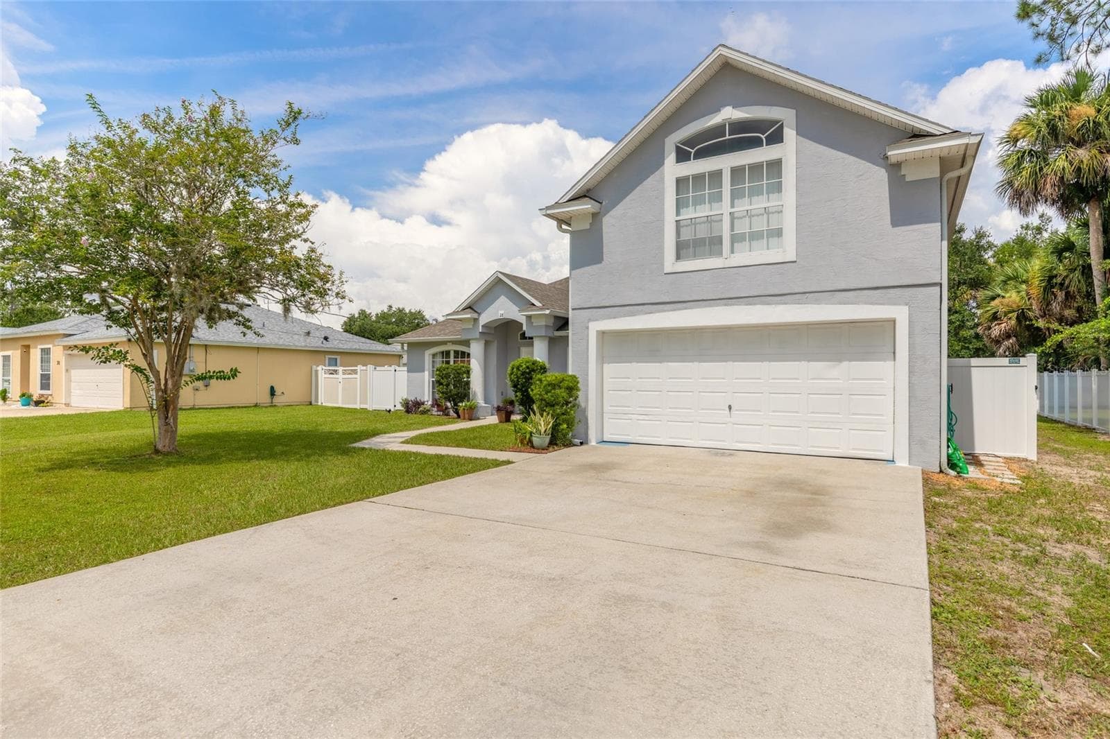 Single Family Residence at 28 PILLORY LN, PALM COAST, photo 2 of 42