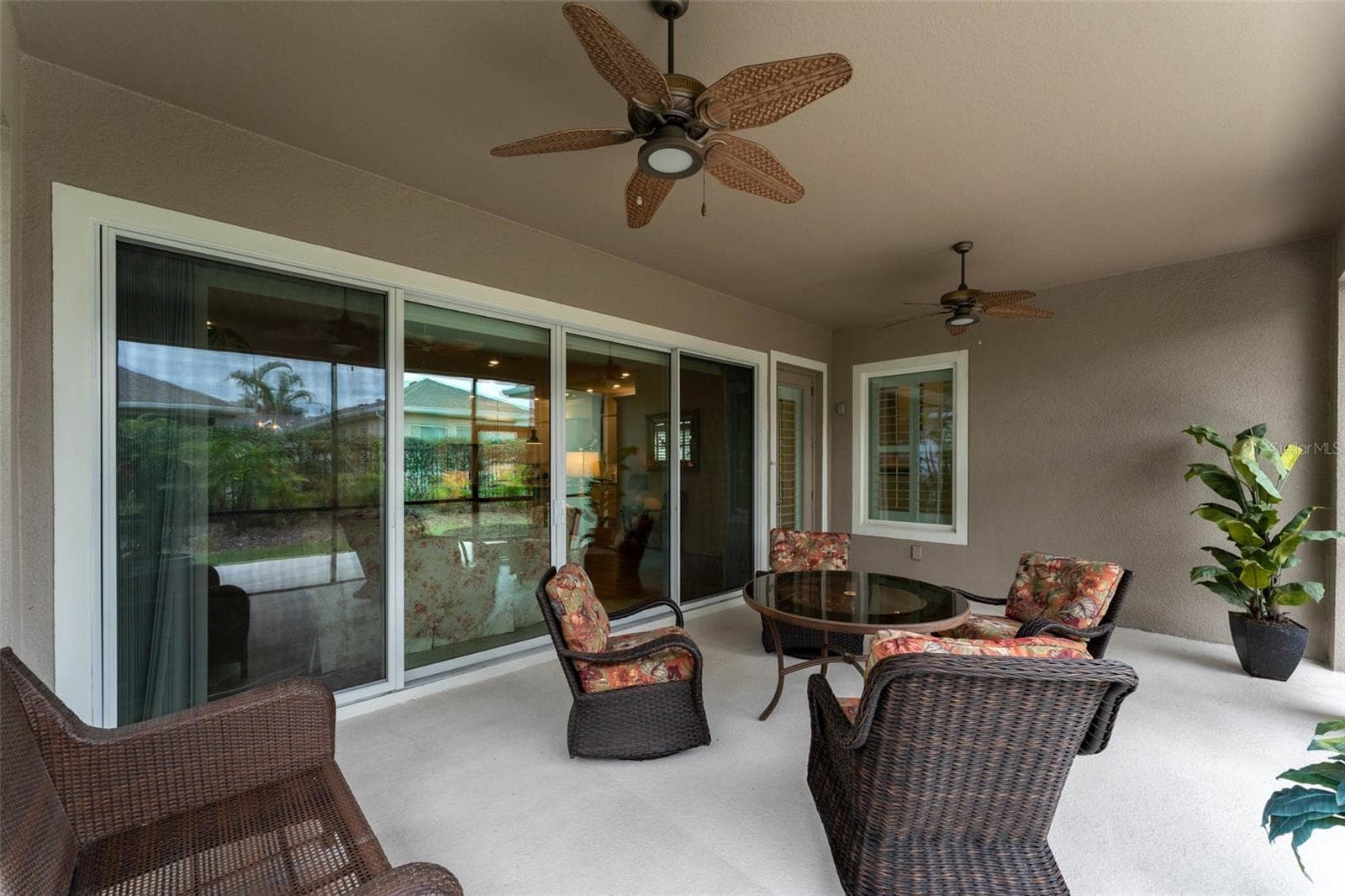 Spacious Covered Back Lanai Overlooking Private Fenced Backyard - 14008 SWALLOW HILL DR, LITHIA