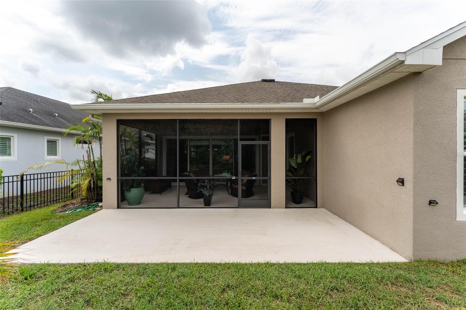 Single Family Residence at 14008 SWALLOW HILL DR, LITHIA, photo 38 of 48