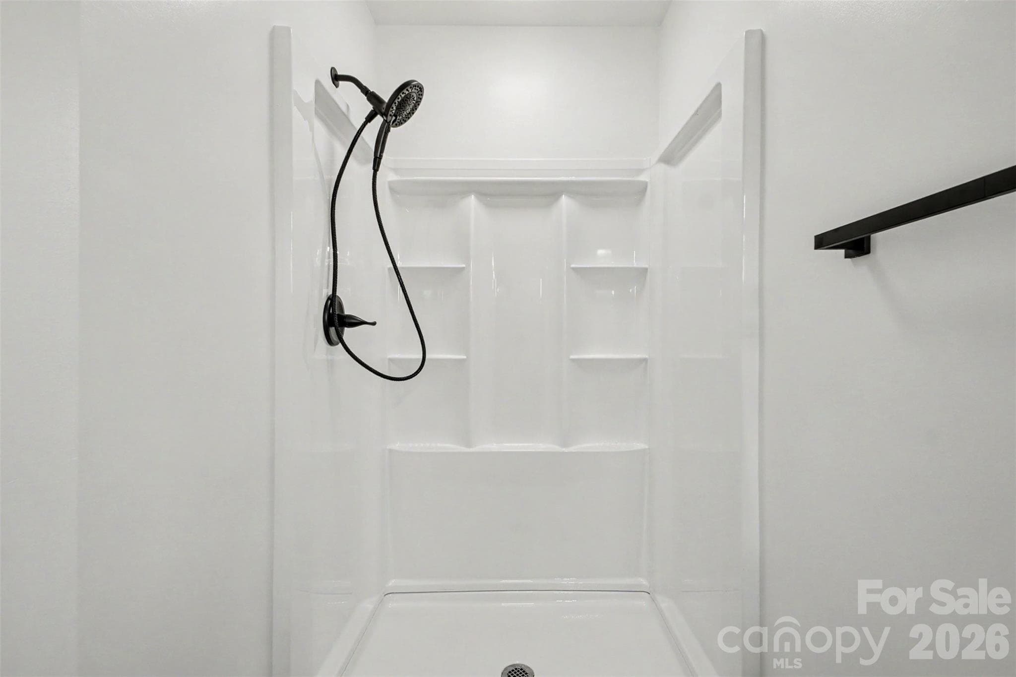 Primary shower - 8379 Harvell Road, Stanfield