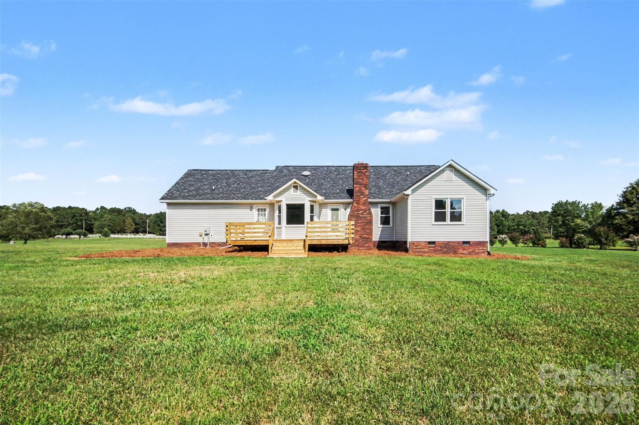 Expansive backyard with brand new deck - 8379 Harvell Road, Stanfield