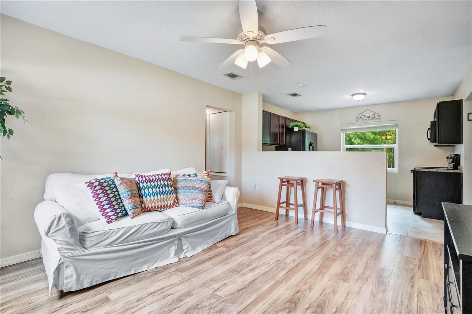 Single Family Residence at 4901 BRISTOL CT, ORLANDO, photo 10 of 24