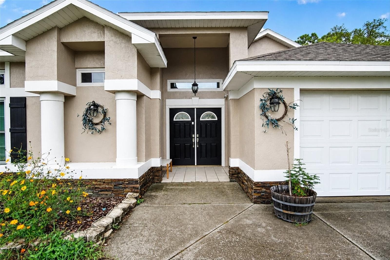 Single Family Residence at 9123 MAVIS RD, WEEKI WACHEE, photo 3 of 64