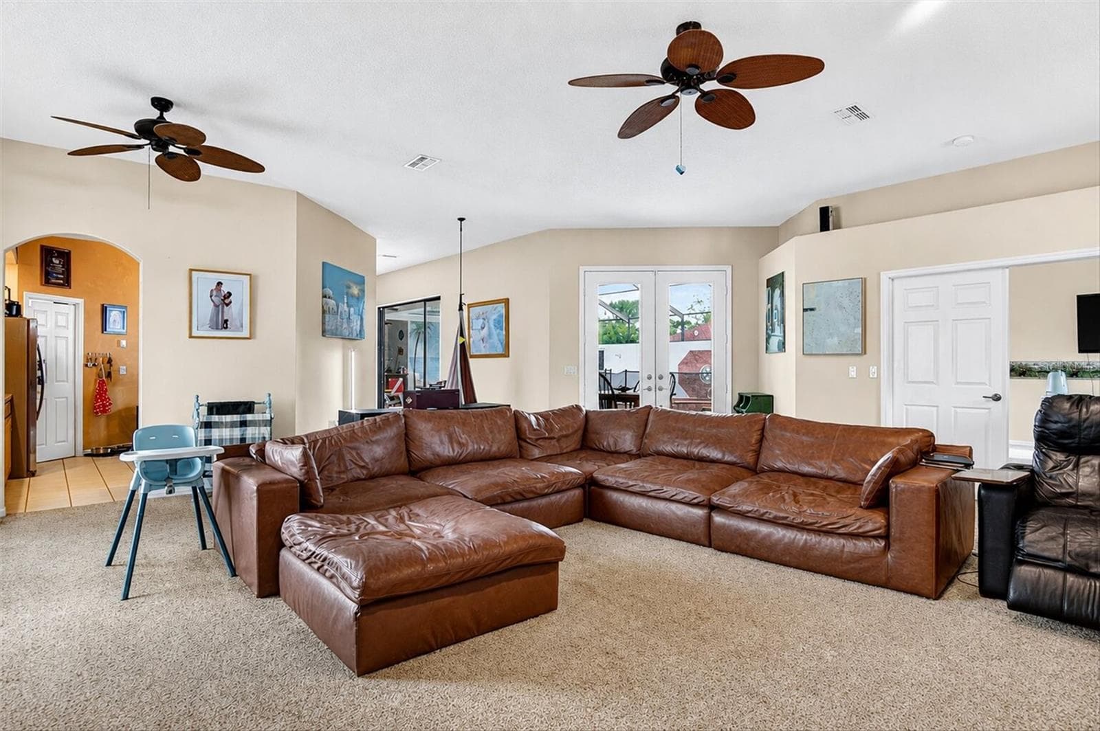 Single Family Residence at 9123 MAVIS RD, WEEKI WACHEE, photo 10 of 64