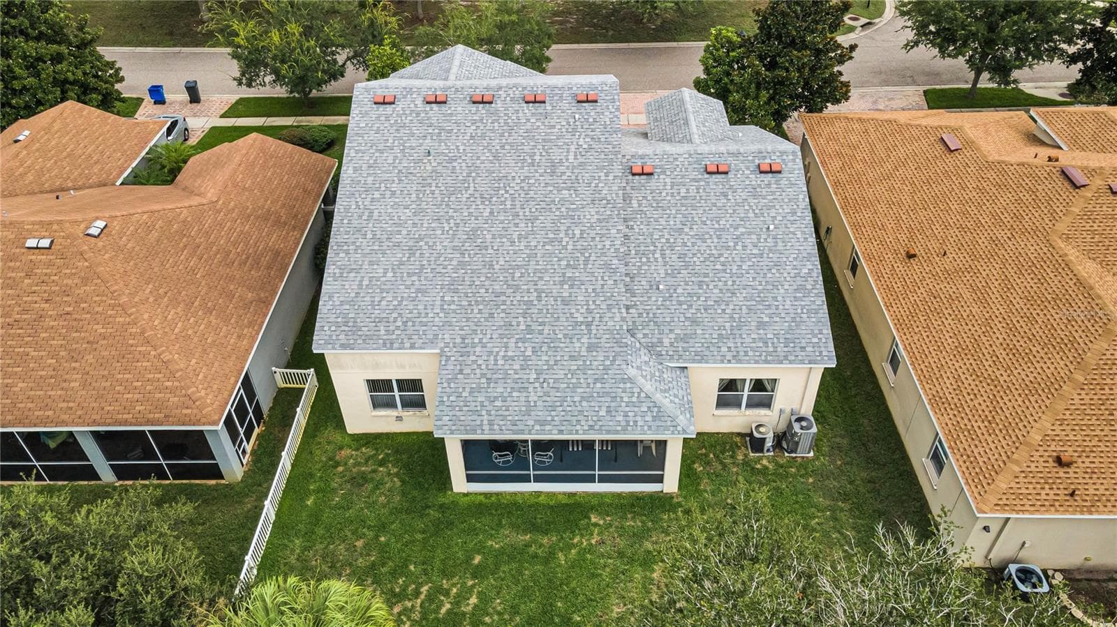 Single Family Residence at 11217 LAUREL BROOK CT, RIVERVIEW, photo 3 of 45