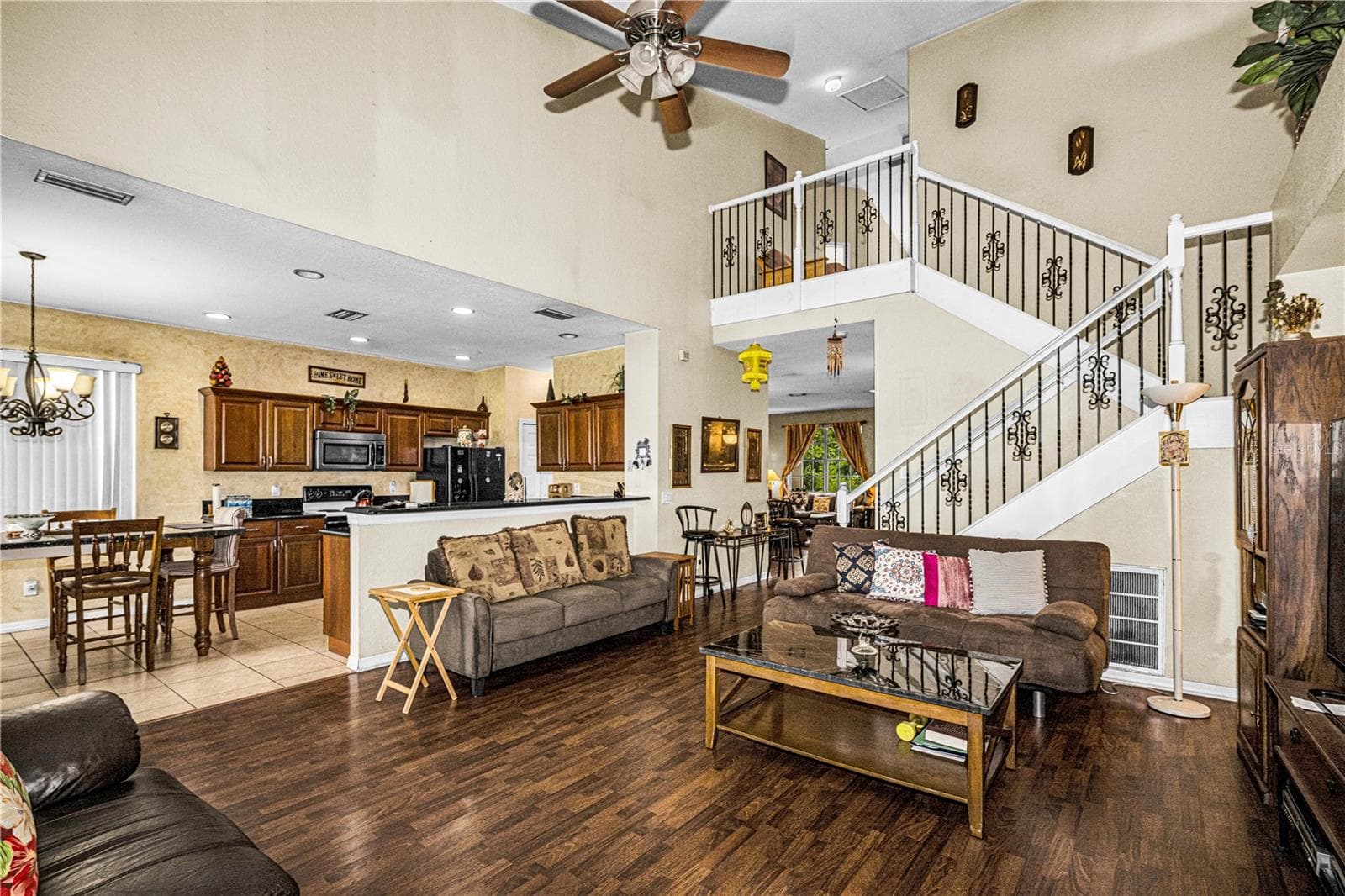 Single Family Residence at 11217 LAUREL BROOK CT, RIVERVIEW, photo 14 of 45