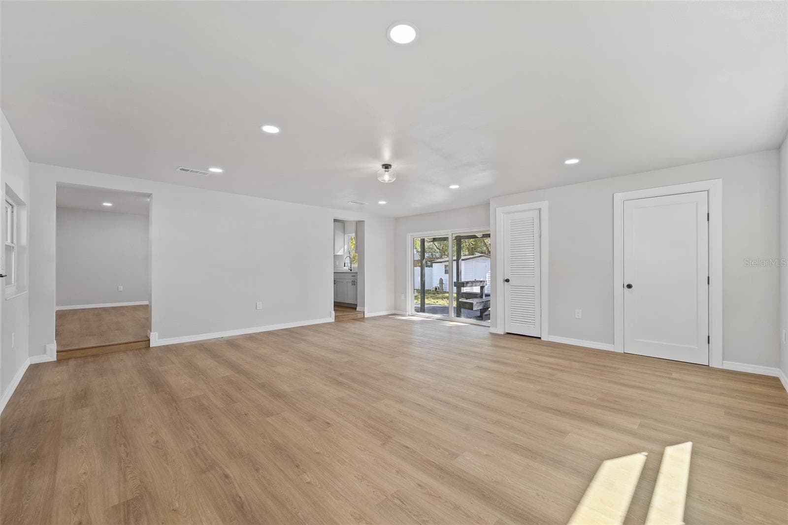 Single Family Residence at 2800 E ANDERSON ST, ORLANDO, photo 7 of 17