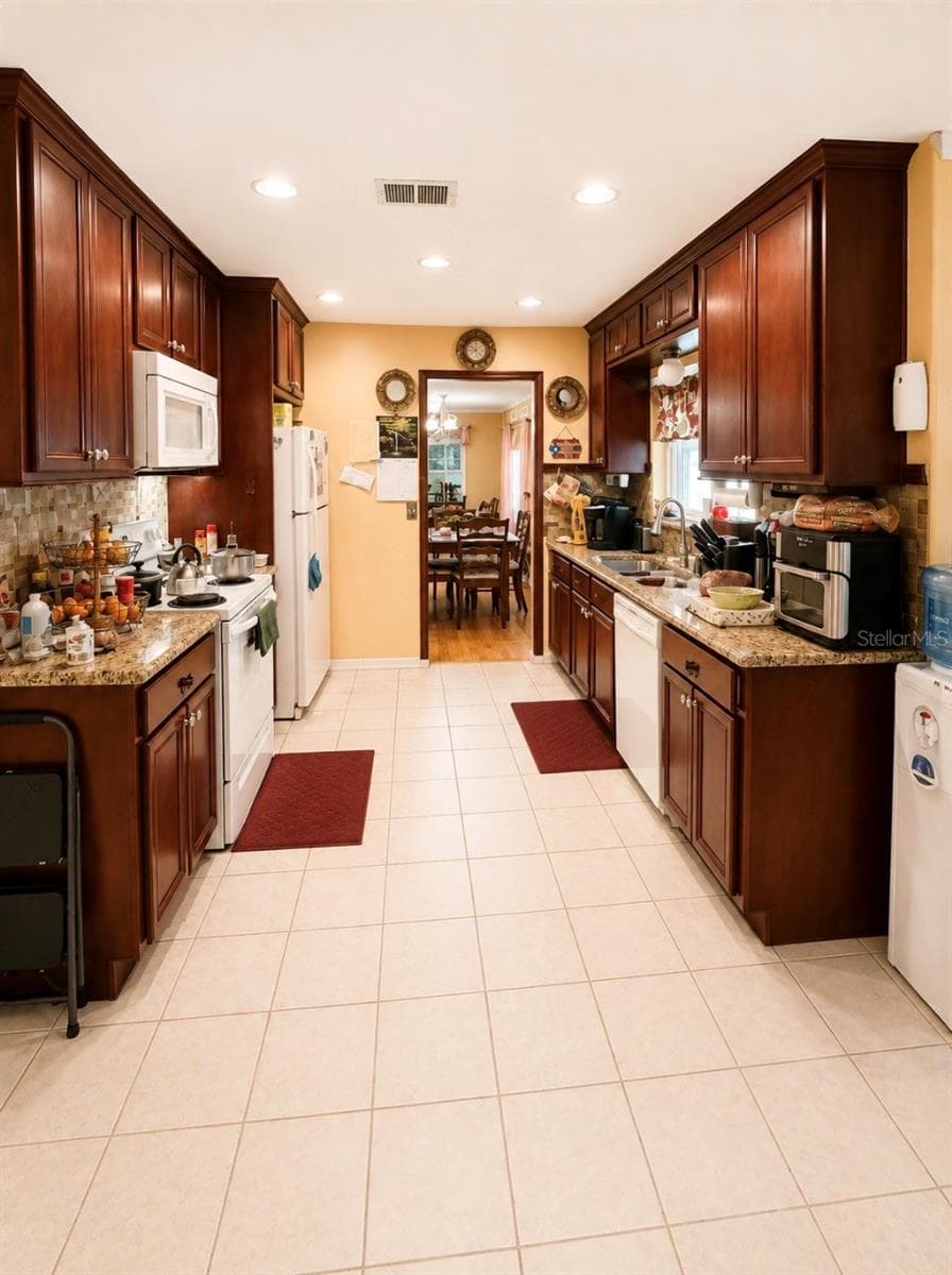 Kitchen - 1012 FOREST CIR, WINTER SPRINGS