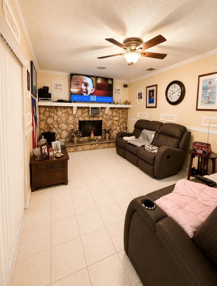 Family room - 1012 FOREST CIR, WINTER SPRINGS