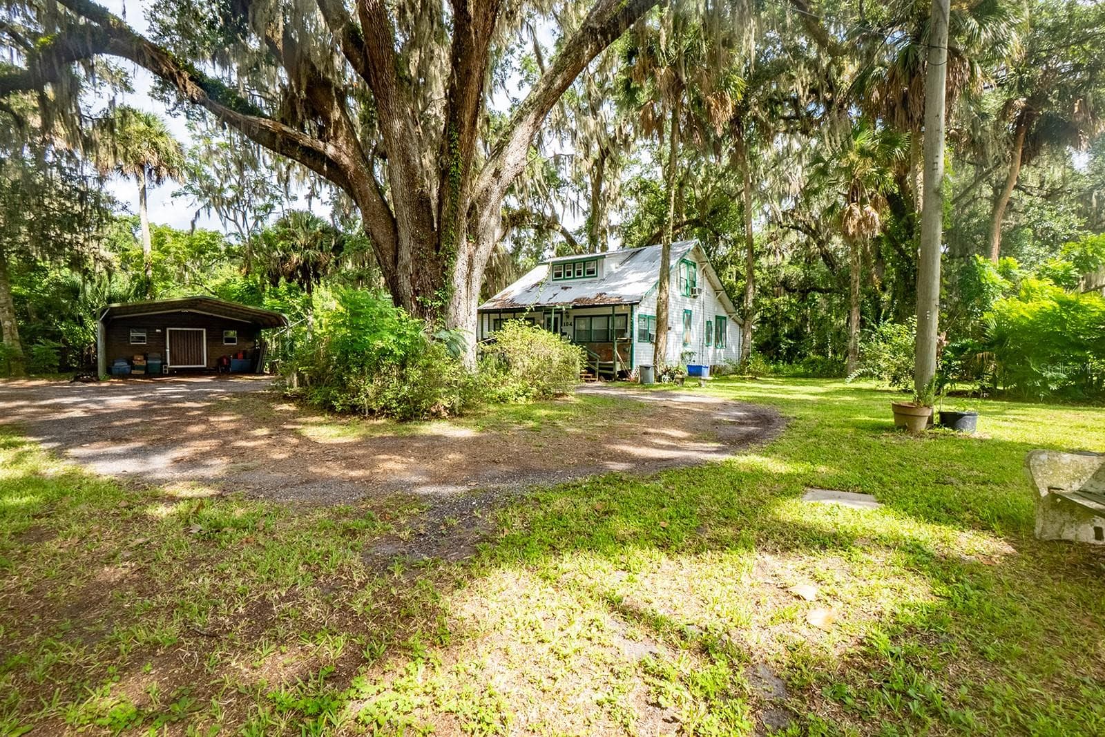 Single Family Residence at 104 W LOUIS BROER RD, EAST PALATKA, photo 2 of 21