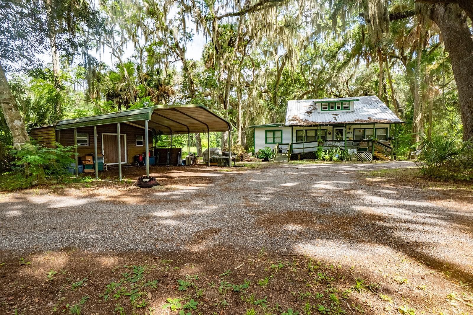 104 W LOUIS BROER RD
