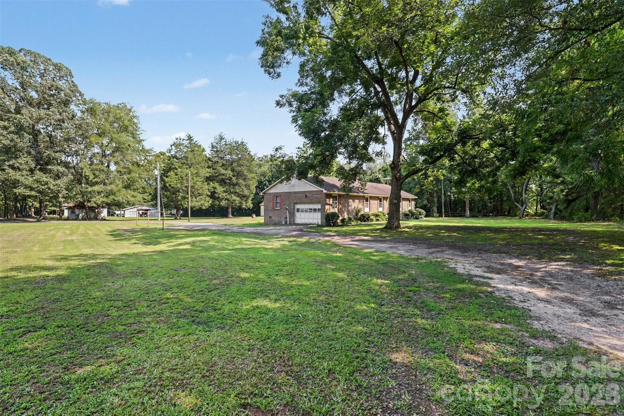 Single Family Residence at 310 Ferret Lane, York, photo 9 of 22