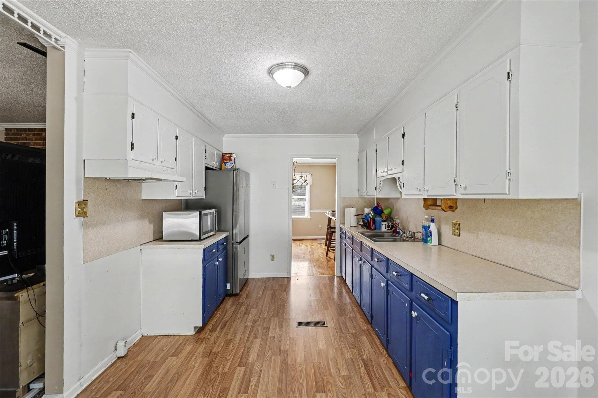 Single Family Residence at 310 Ferret Lane, York, photo 11 of 22
