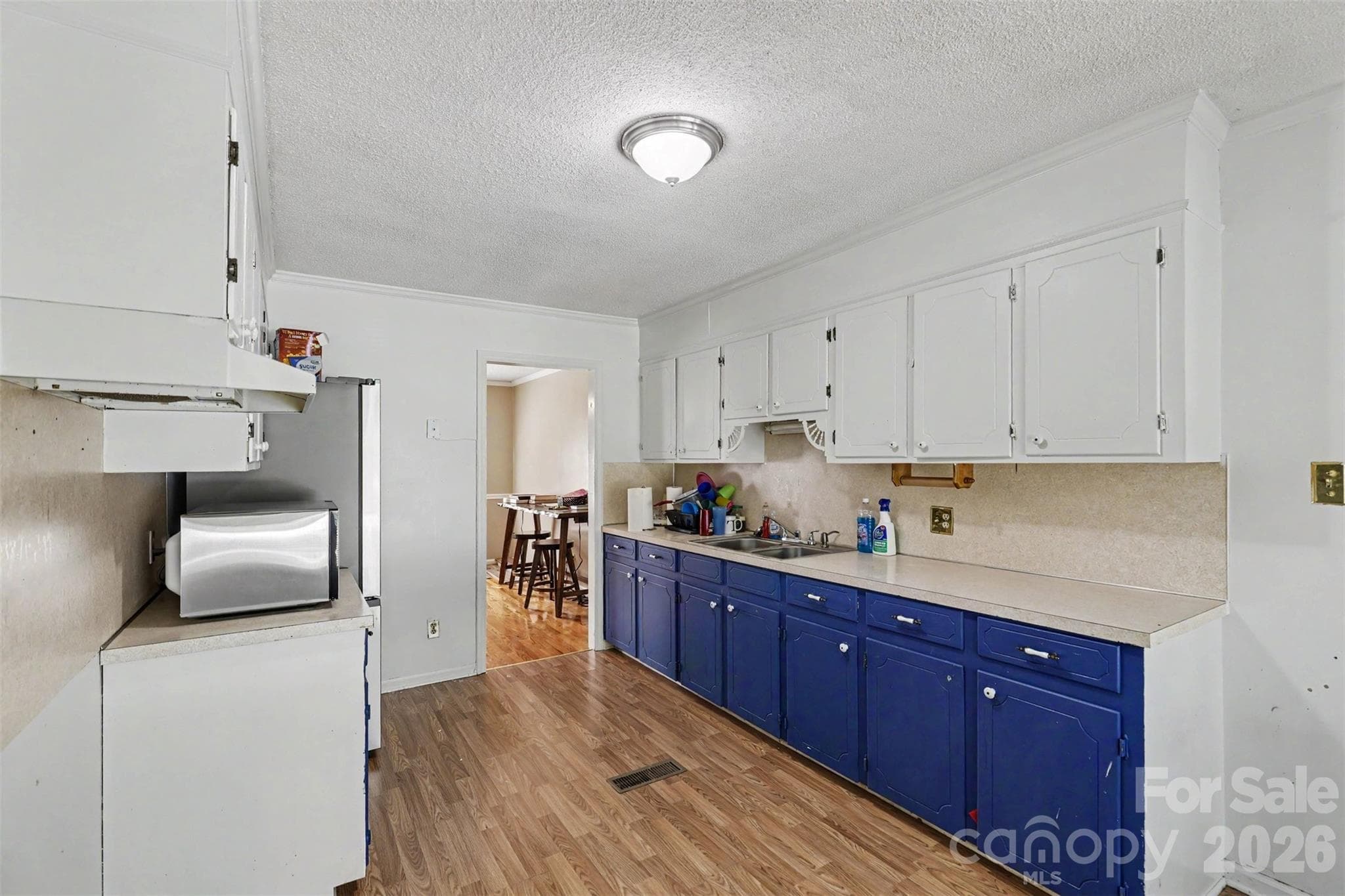 Single Family Residence at 310 Ferret Lane, York, photo 4 of 22