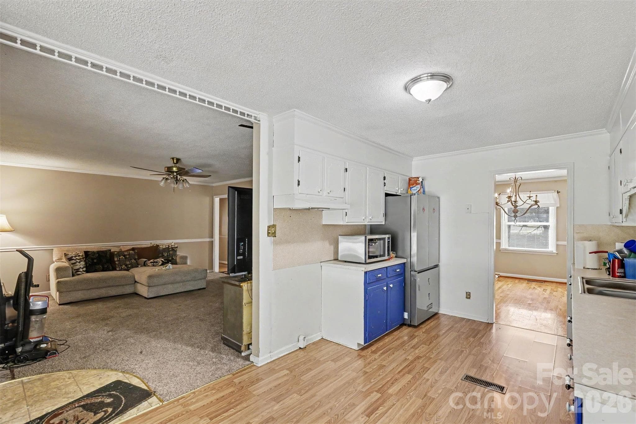 Single Family Residence at 310 Ferret Lane, York, photo 13 of 21