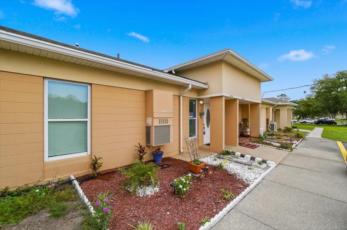 Villa at 2237 CLUB CIR, LAKE WALES, photo 3 of 44