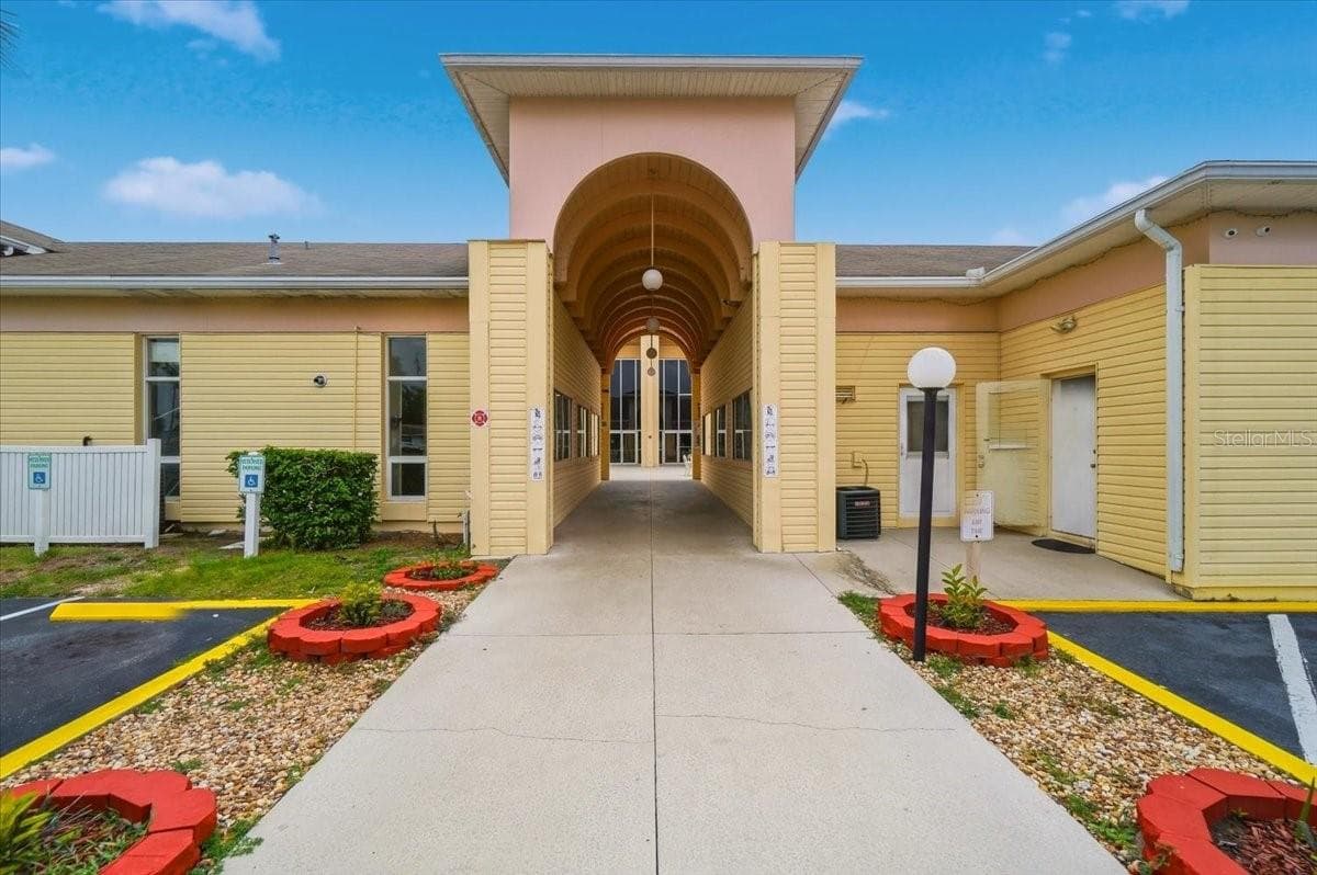 Villa at 2237 CLUB CIR, LAKE WALES, photo 32 of 44