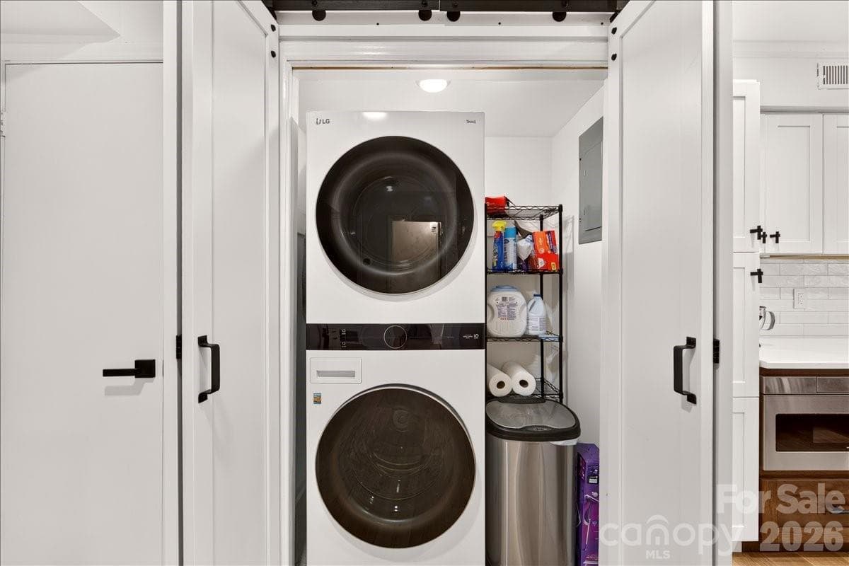 Convenient and hidden laundry just off the kitchen - 3500 Colony Road, Charlotte