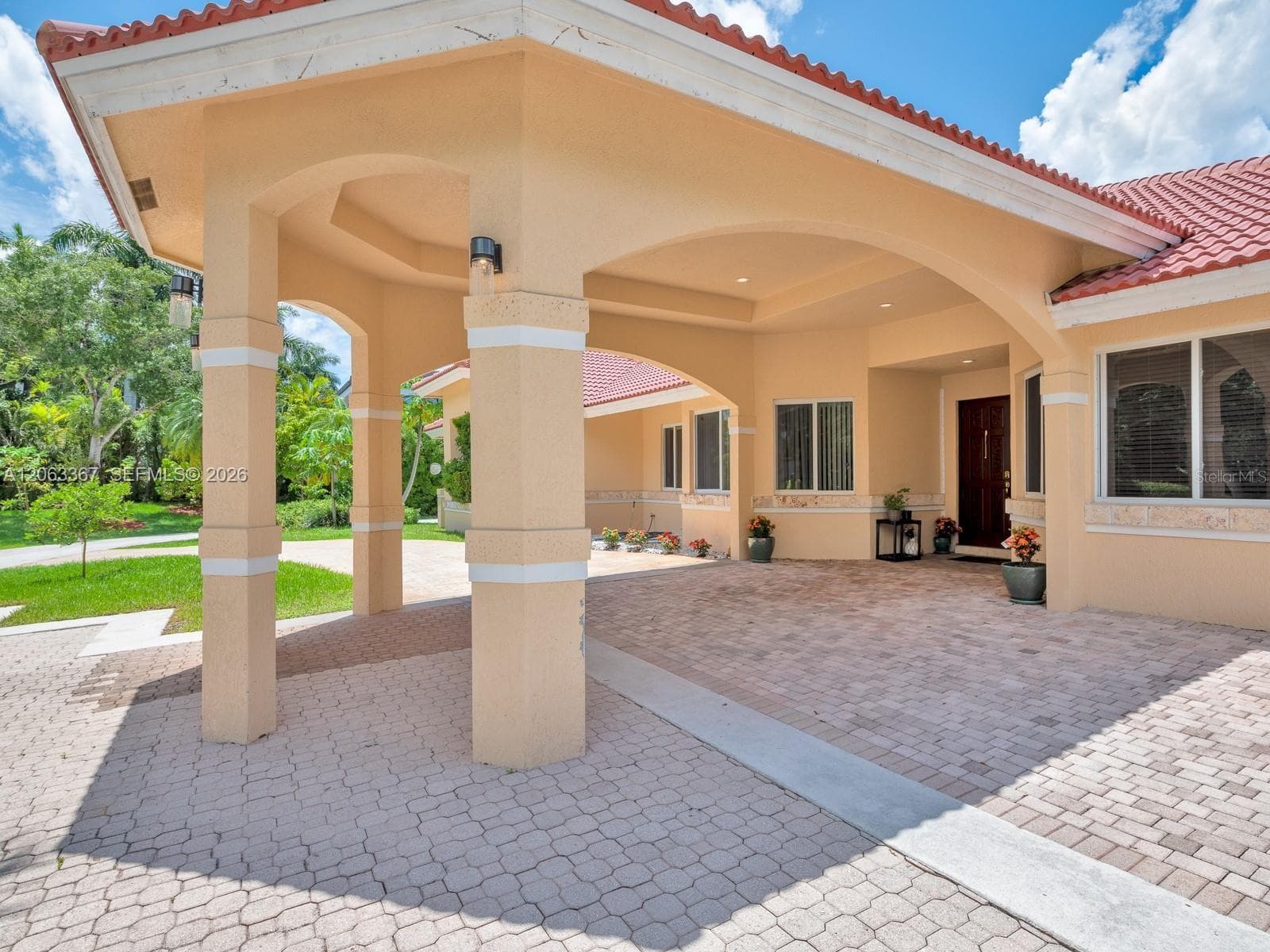 Single Family Residence at 2710 WALKERS WAY, WESTON, photo 5 of 55