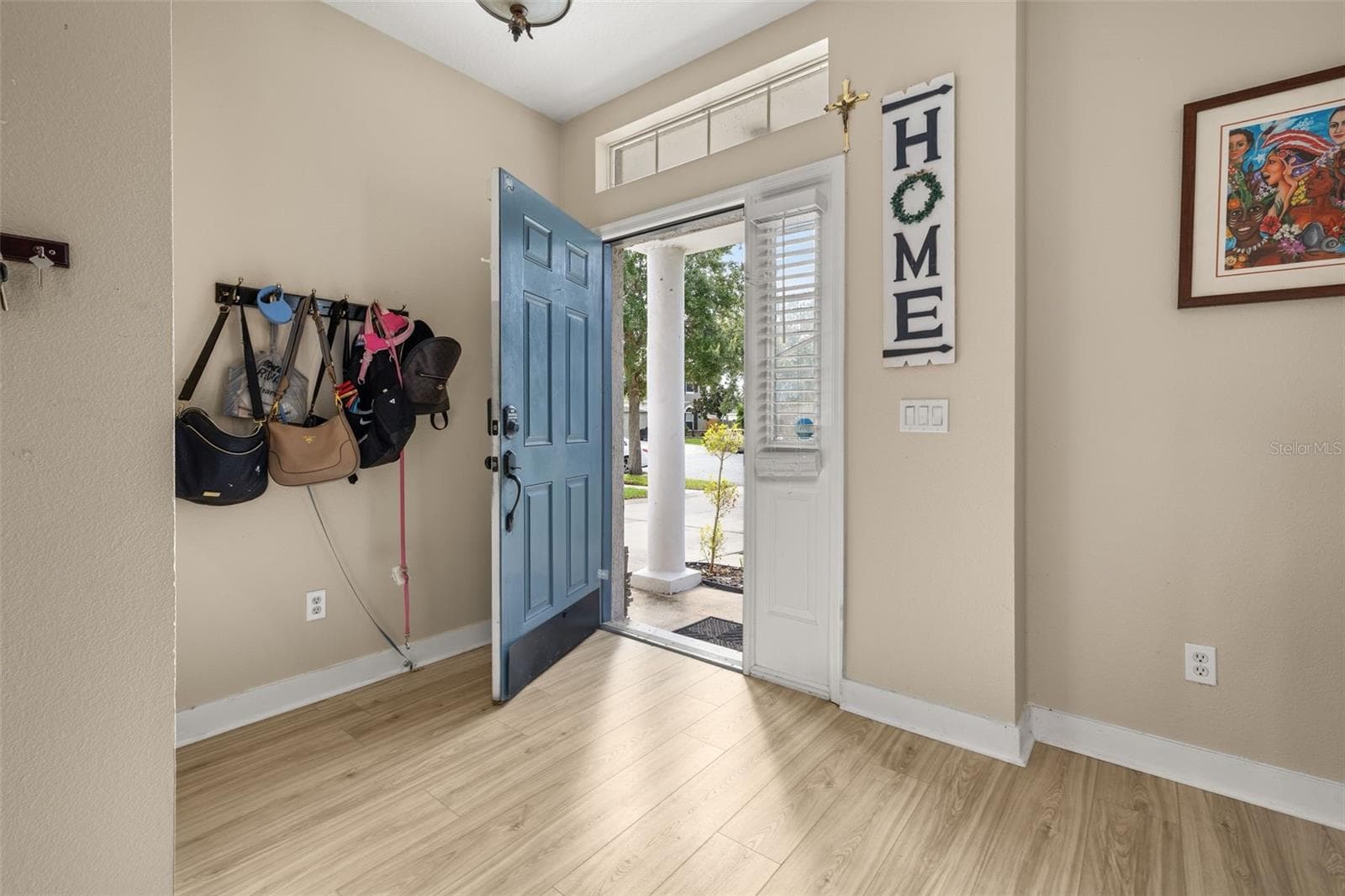 Single Family Residence at 1404 SWAINSON CT, ORLANDO, photo 4 of 62