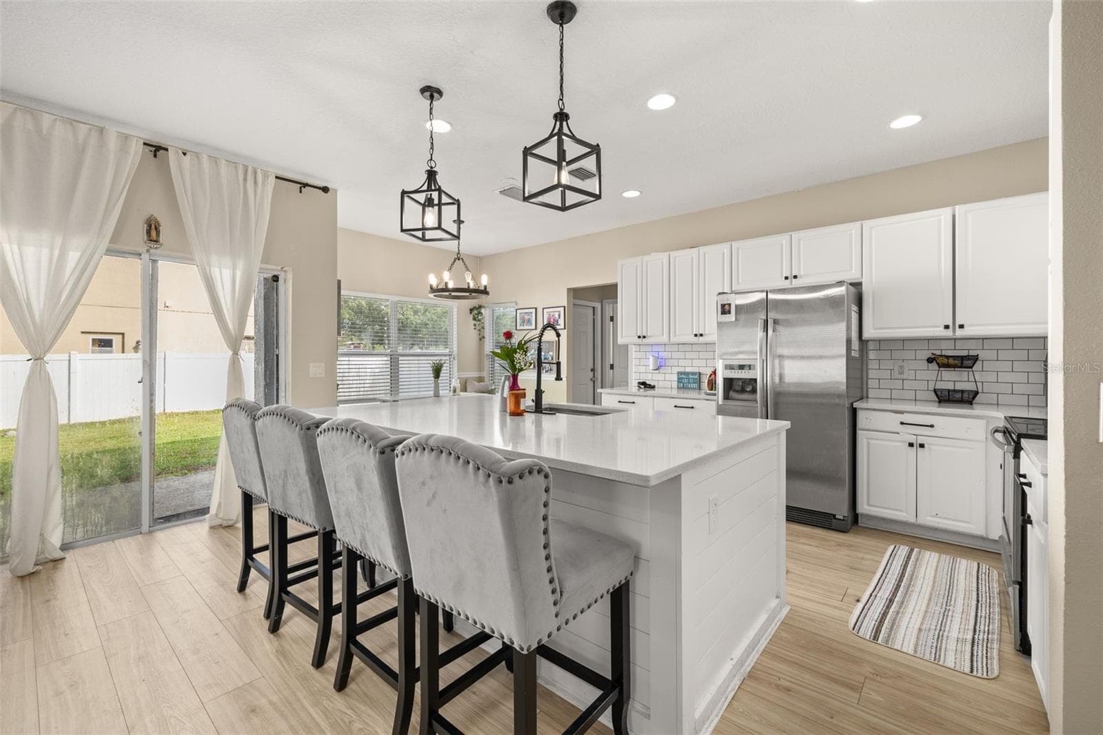 Single Family Residence at 1404 SWAINSON CT, ORLANDO, photo 13 of 62