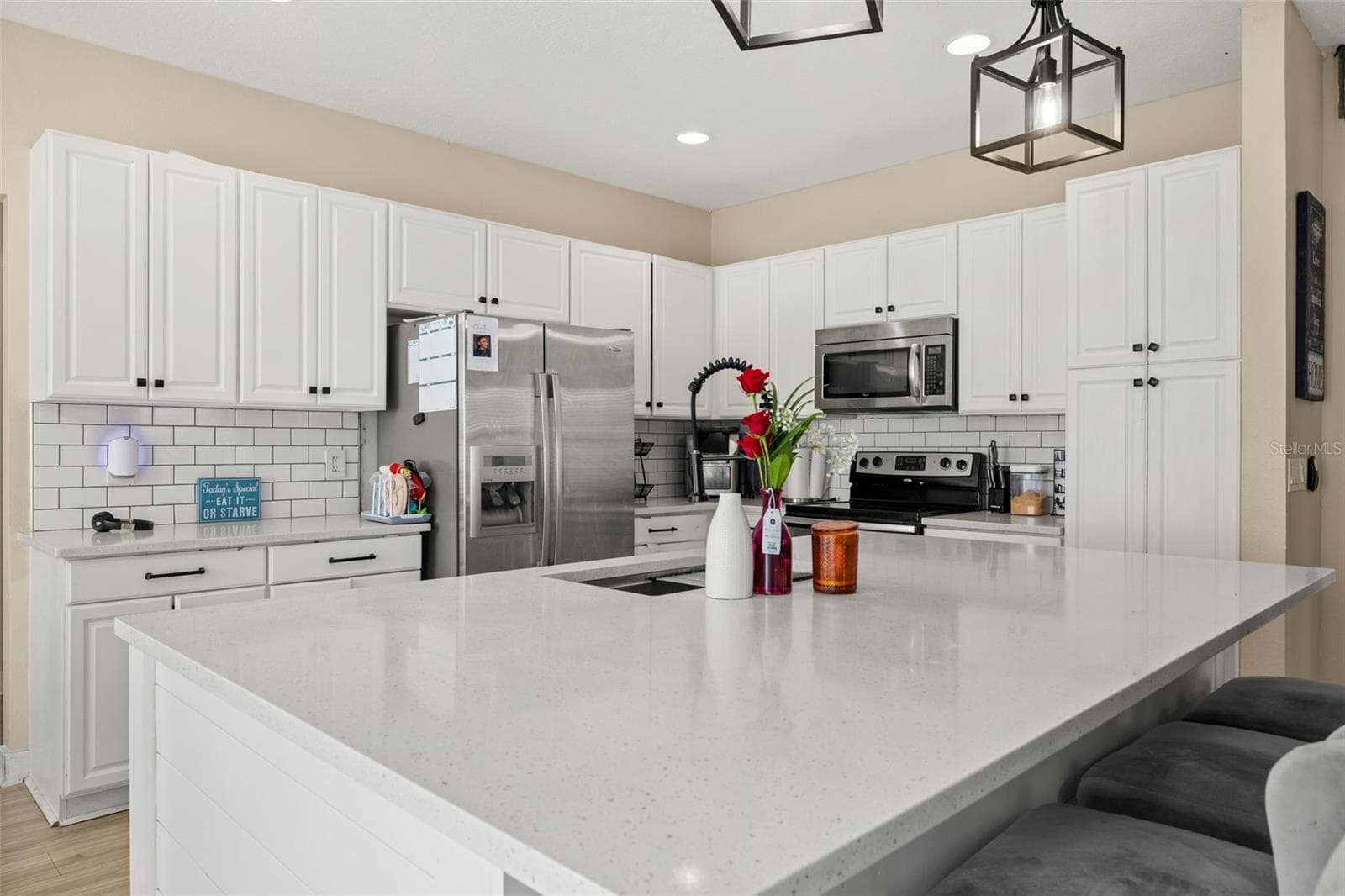 Single Family Residence at 1404 SWAINSON CT, ORLANDO, photo 14 of 62